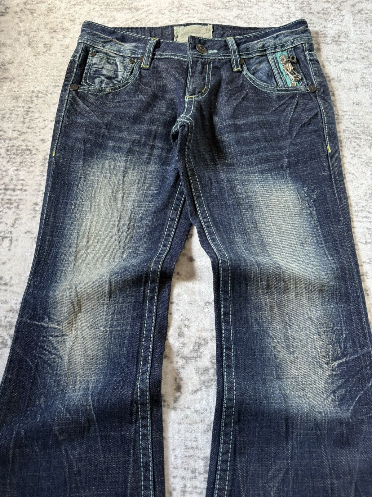 Fad Three × Japanese Brand × Le Grande Bleu (L.G.B.) Yoshitomo Lolita Muddy Wash Wrinkle Texture Flared Jeans Size US 28 / EU 44 - 3 Thumbnail