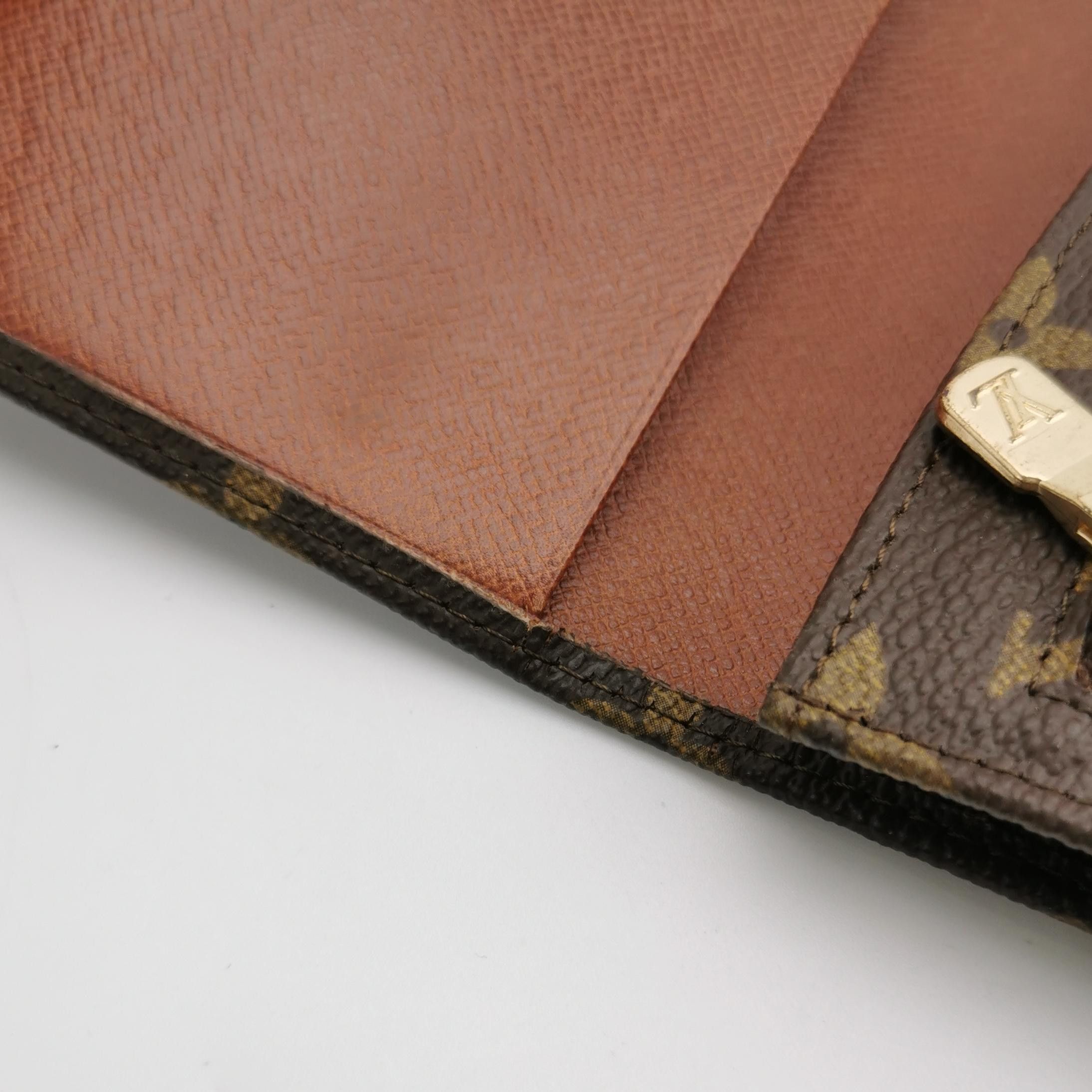 Louis Vuitton Louis Vuitton (LV) Monogram Printed Second-Hand Clutch -y25 Size ONE SIZE - 7 Thumbnail