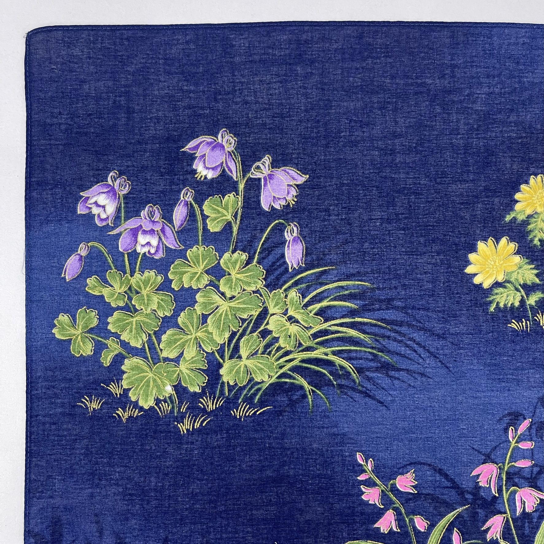Japanese Brand Vintage Japanese Floral Spring Handkerchief - 5026 Size ONE SIZE - 6 Thumbnail