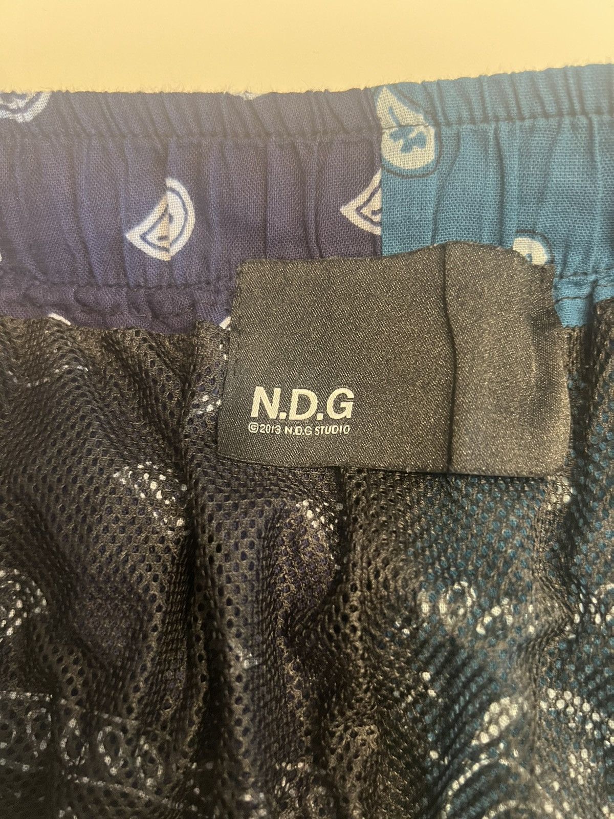 NDG Studio Bandana shorts Size US 31 - 3 Thumbnail