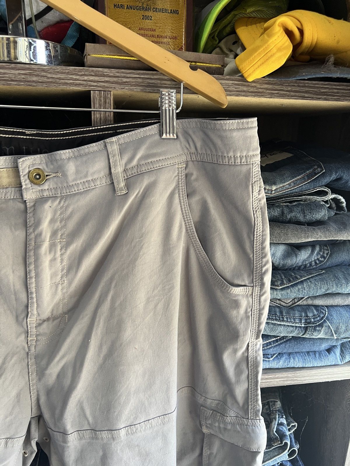 Prana 🔥Prana Single Side Pocket Cargo Cropped Pant Size US 40 / EU 56 - 5 Thumbnail