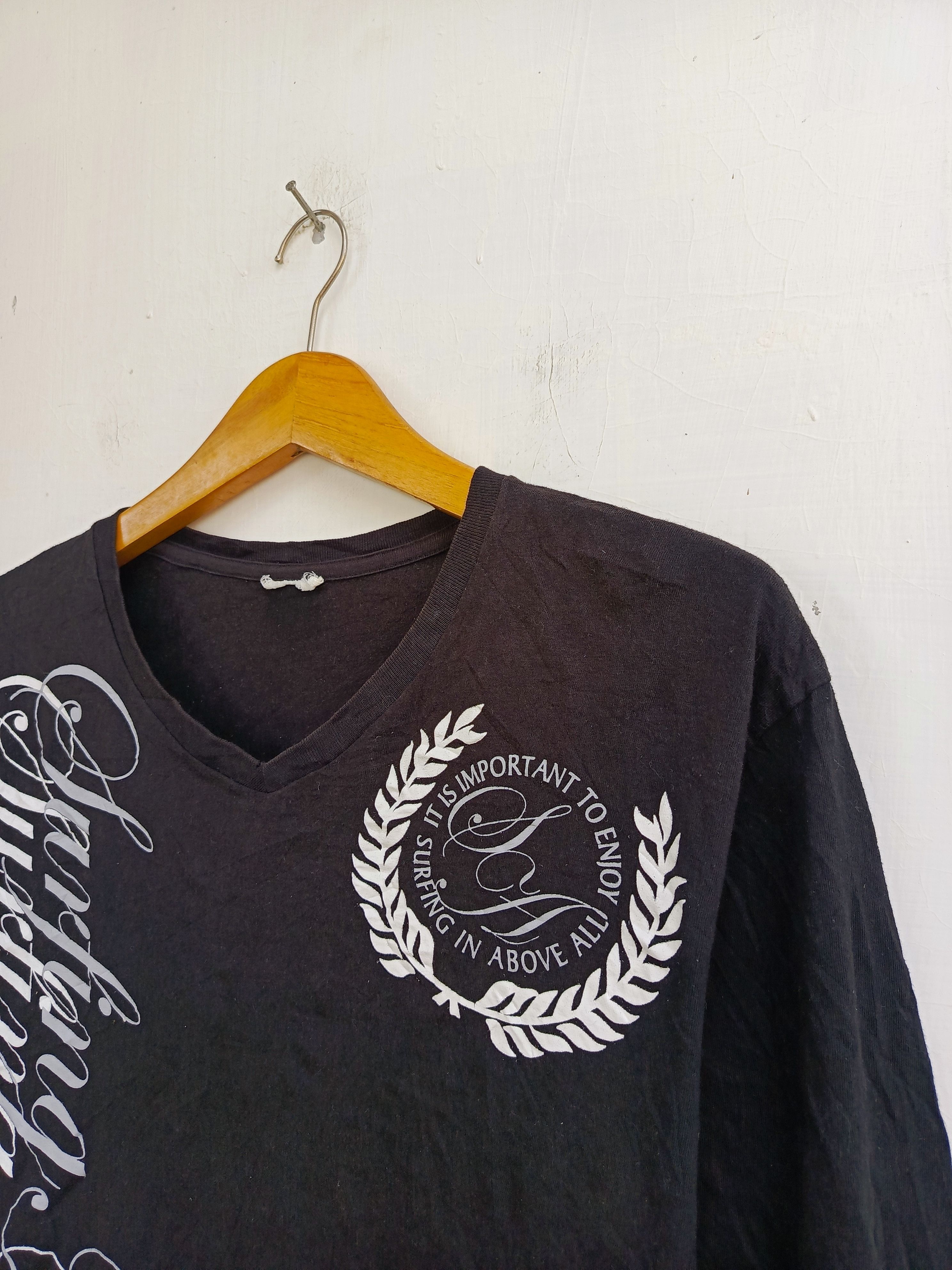 Japanese Brand Surfing Addict Script Long Sleeve Tee Size US L / EU 52-54 / 3 - 4 Thumbnail