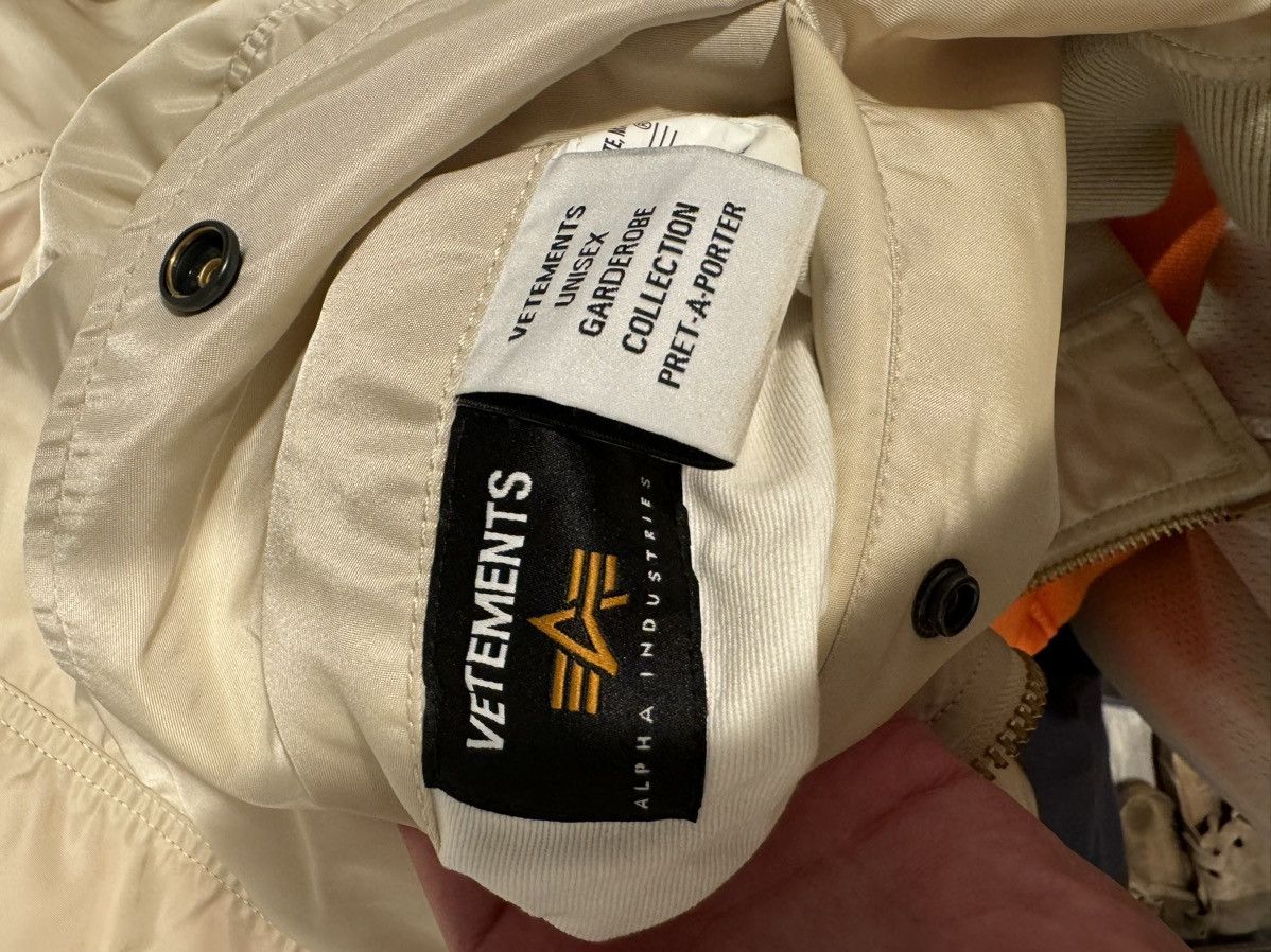 Alpha Industries × Vetements VETEMENTS X ALPHA INDUSTRIES DOUBLE ZIP BOMBER Size US L / EU 52-54 / 3 - 13 Thumbnail