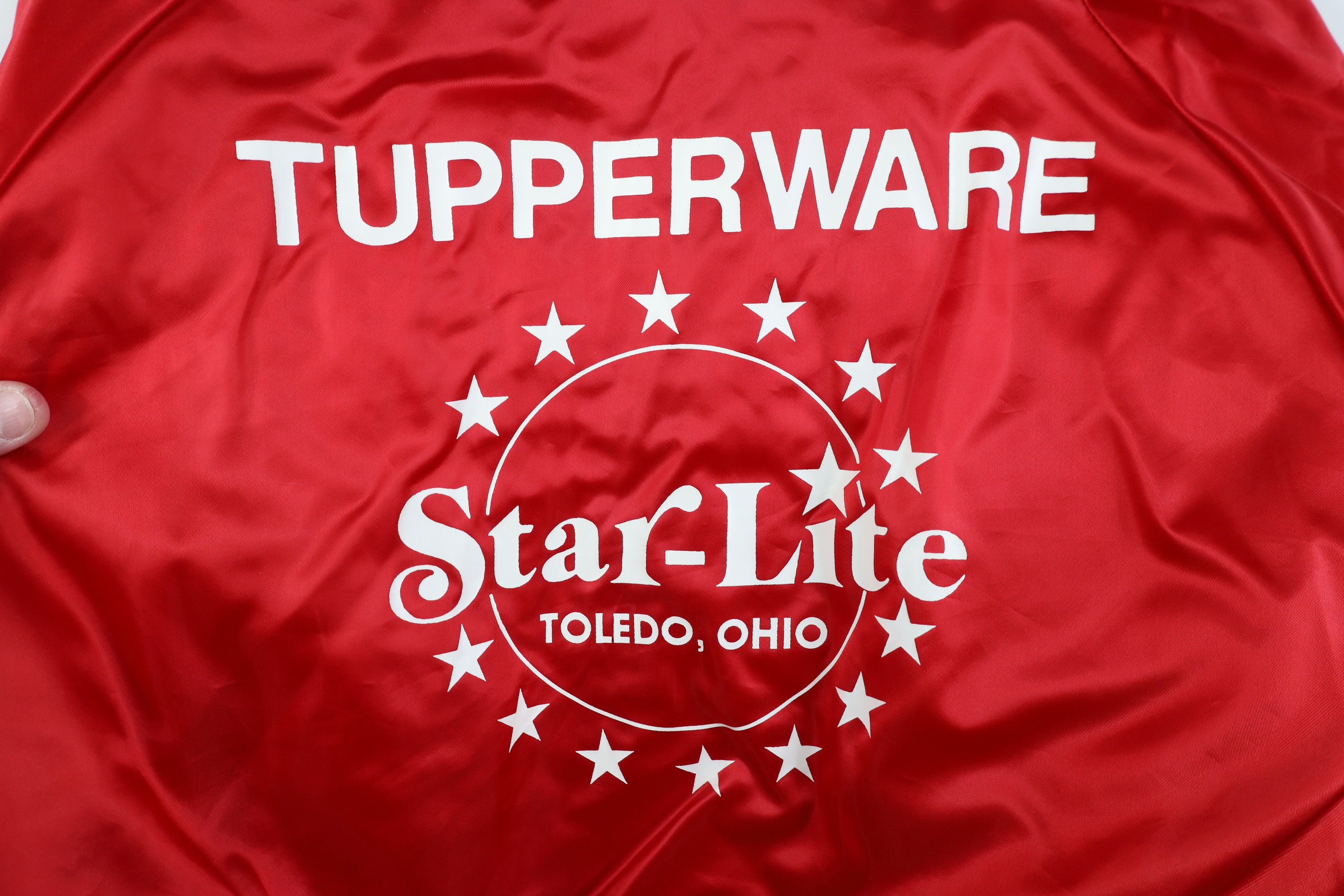 Vintage Vintage 80s Tupperware Star Lite Satin Bomber Jacket Red USA Size US XL / EU 56 / 4 - 11 Thumbnail