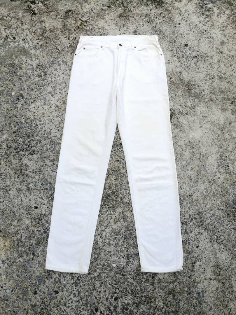 Lee Lee White Pants Size US 31 - 1 Thumbnail