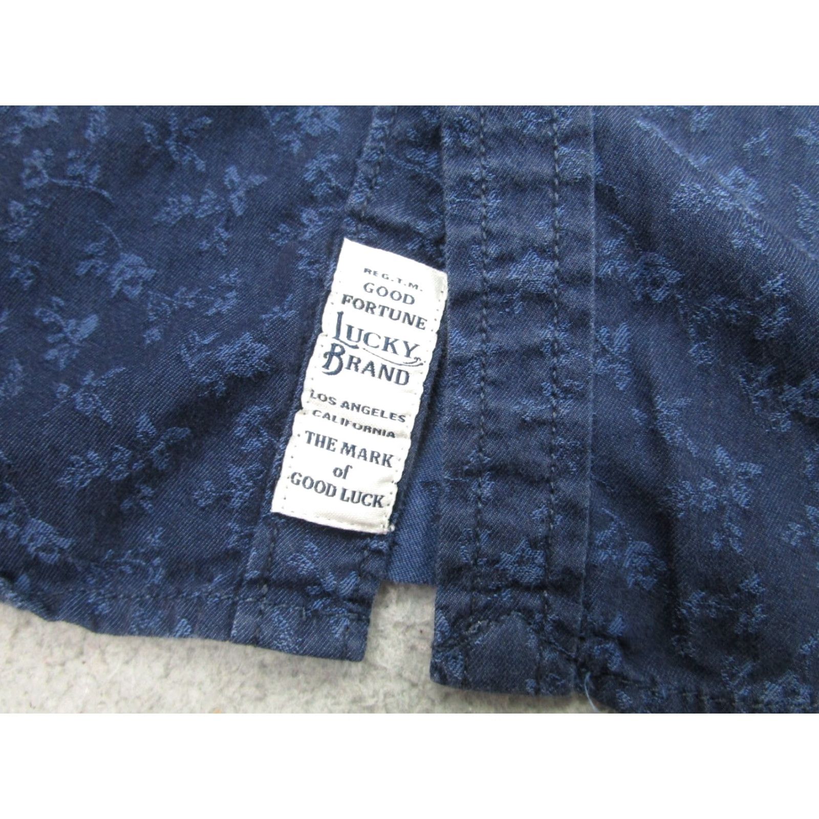 Lucky Brand Lucky Brand Shirt Mens Medium Blue Slim Floral Flowers all over Long Sleeve Size US M / EU 48-50 / 2 - 5 Thumbnail