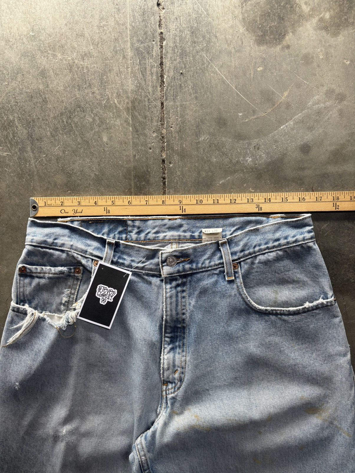 Levi's Vintage Clothing Vintage Levi’s 570 Size US 33 - 15 Thumbnail