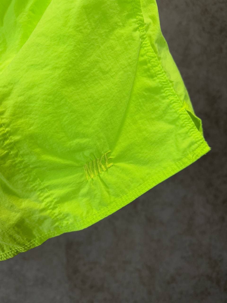Vintage Nike vintage swoosh made in Taiwan nylon shorts Size US 34 / EU 50 - 3 Thumbnail