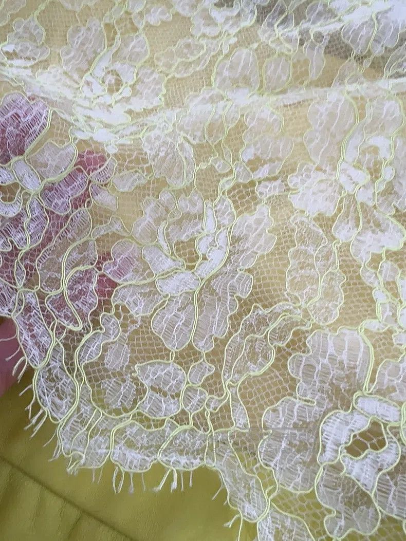 Valentino Valentino Lemon yellow lace dress Size M / US 6-8 / IT 42-44 - 5 Thumbnail