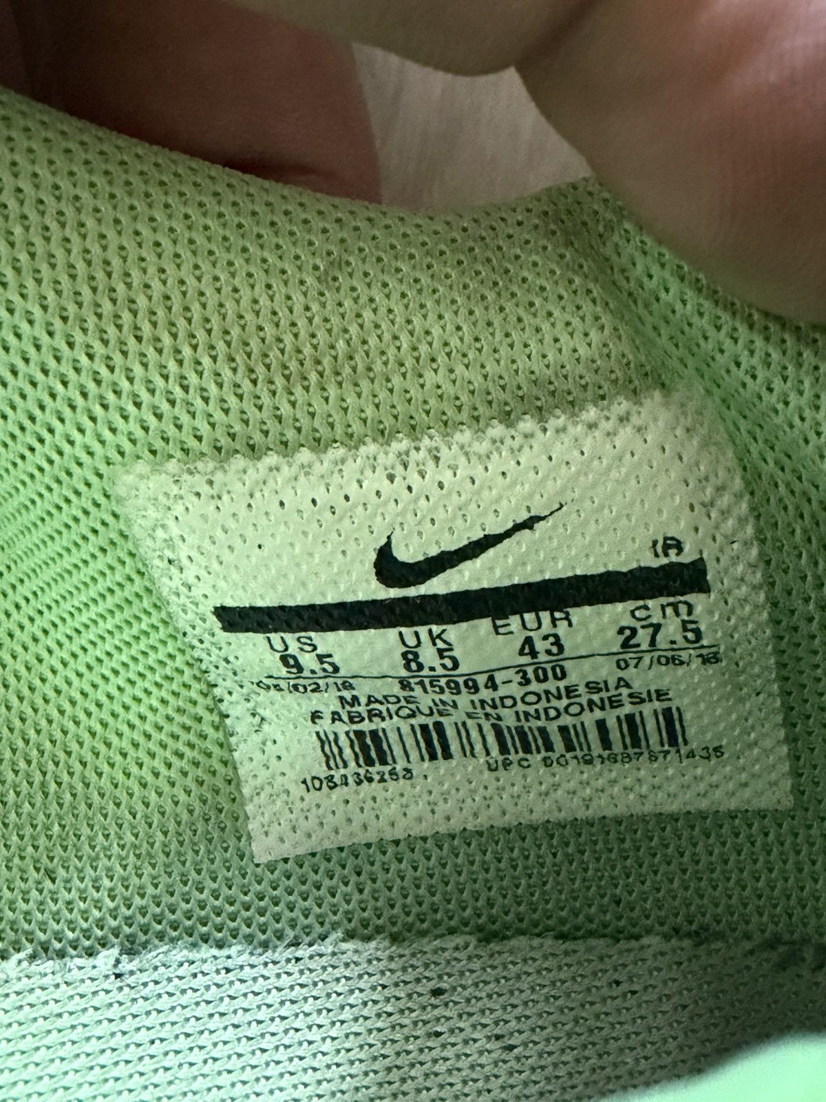 Nike Nike Air Max Plus Overbranding Lime Blast 815994-300 Sz 9.5 Size US 9.5 / EU 42-43 - 10 Thumbnail