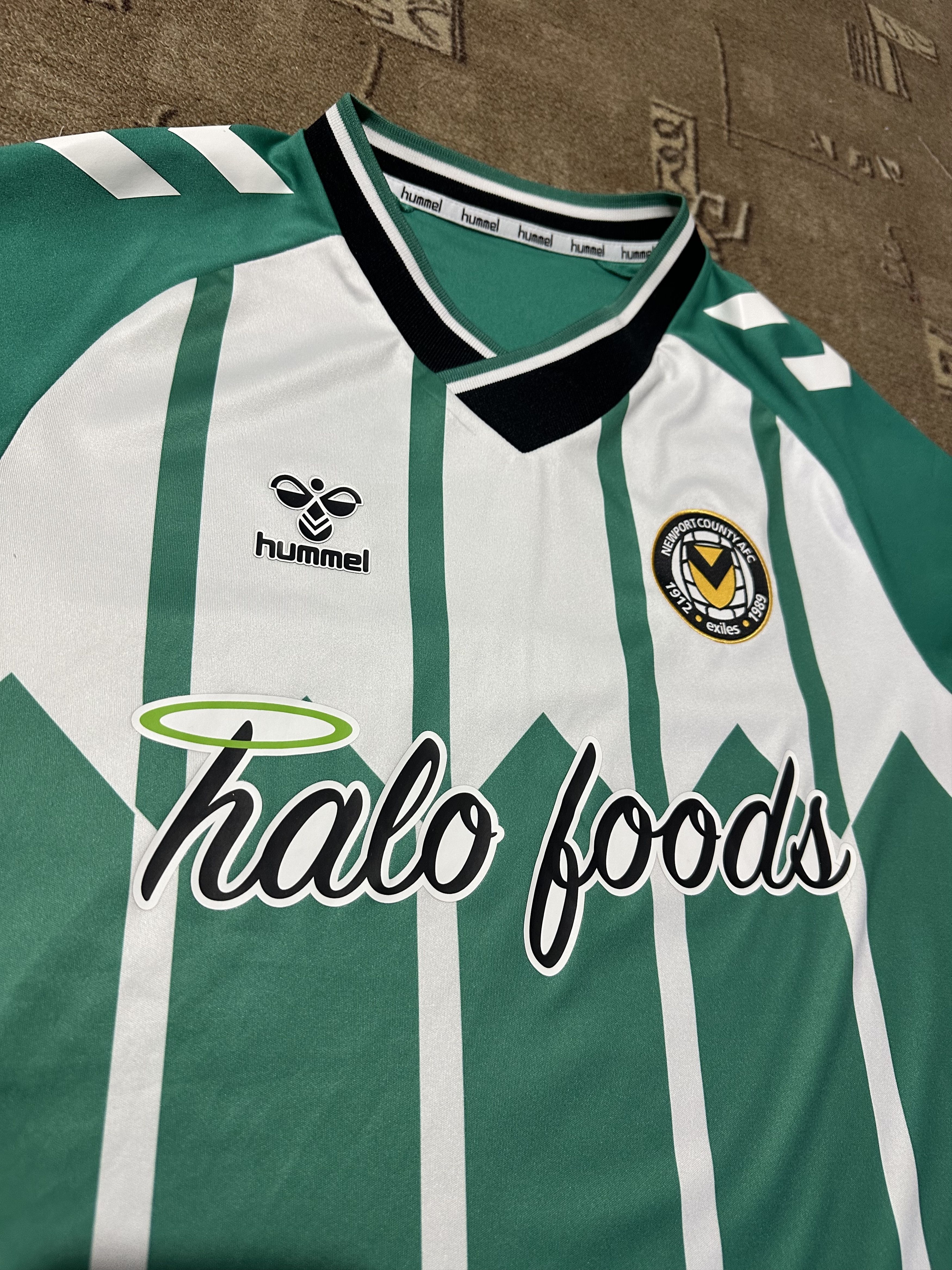 Hummel Football Jersey Men Newport County Size US L / EU 52-54 / 3 - 2 Thumbnail