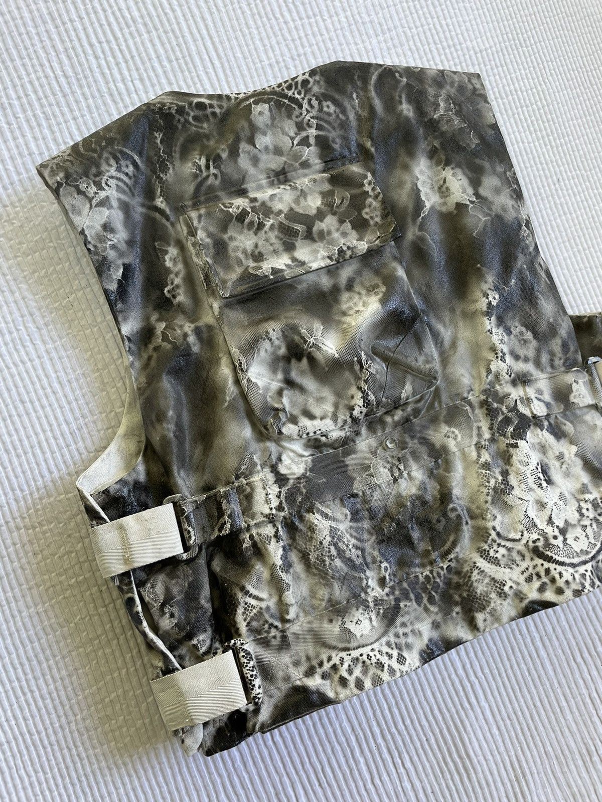 Handmade Sexy Perfect Painted Tactical Vest Size US M / EU 48-50 / 2 - 12 Thumbnail