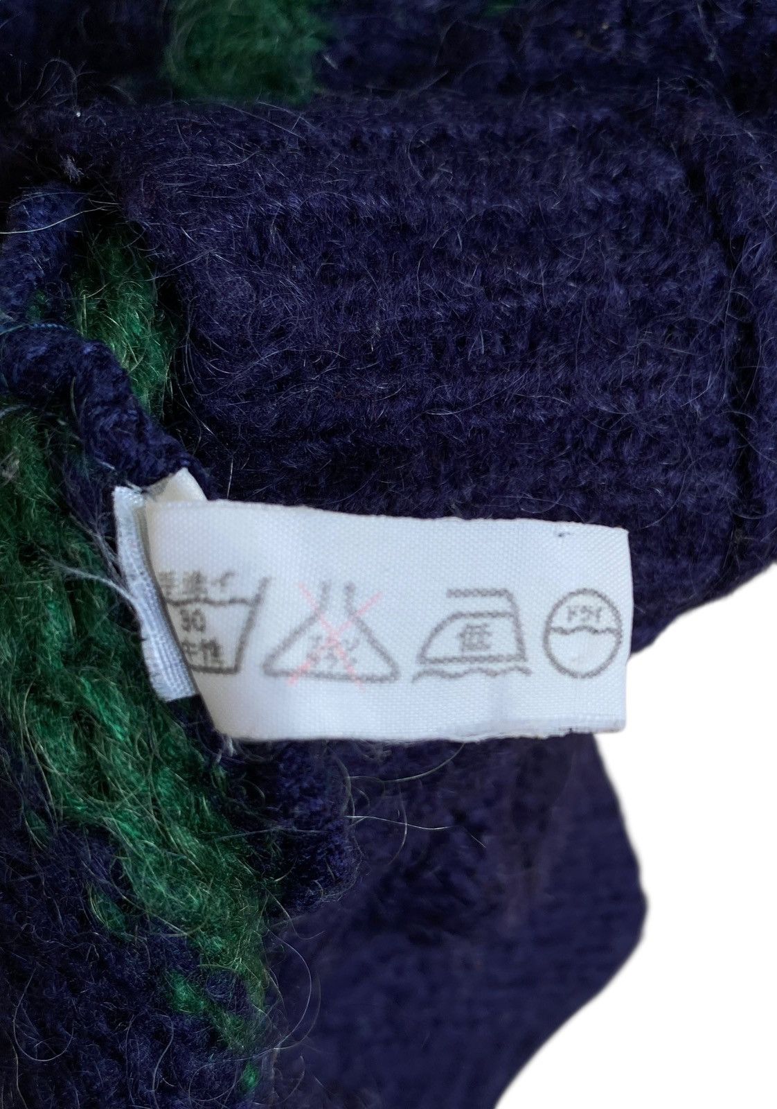 Gucci Very Rare Vintage Gucci Center Logo Mohair Knitwear 1980s Size US L / EU 52-54 / 3 - 8 Thumbnail