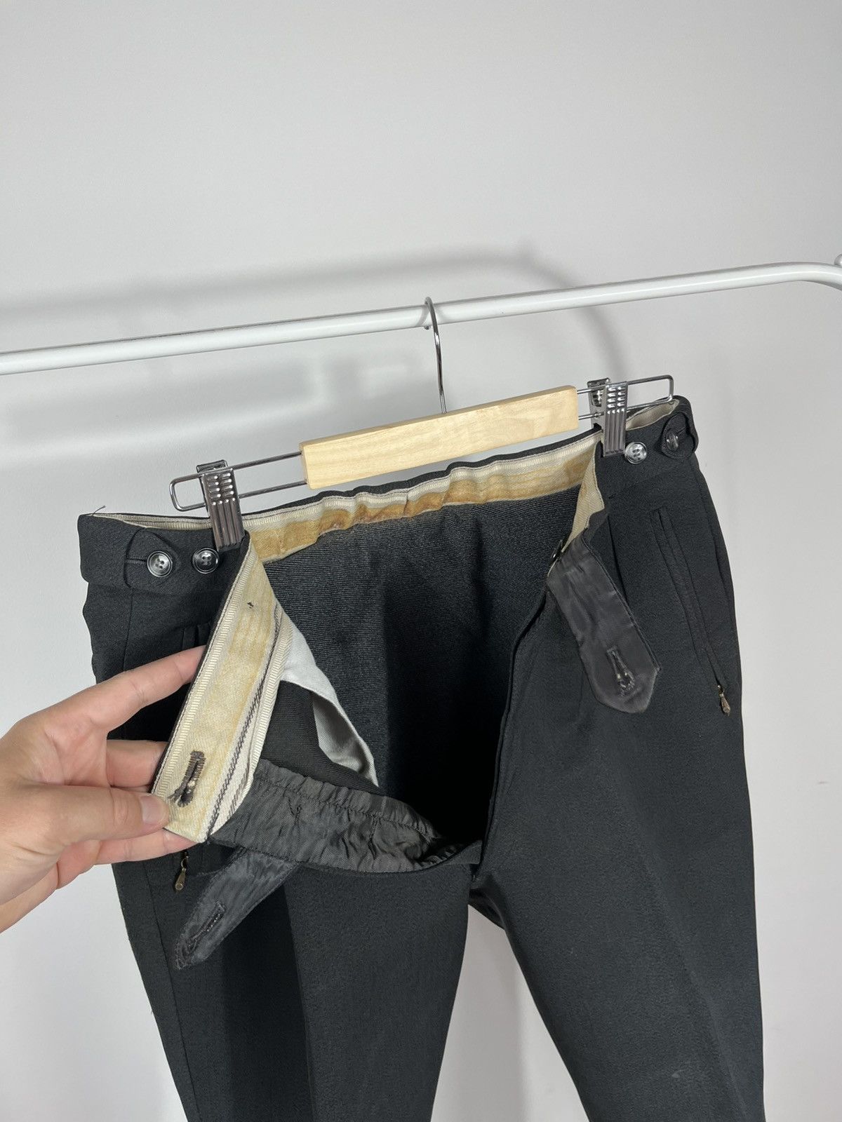 Vintage Vintage Military Riding Pants With Stirrup-Style Hem Black Size US 32 / EU 48 - 9 Thumbnail