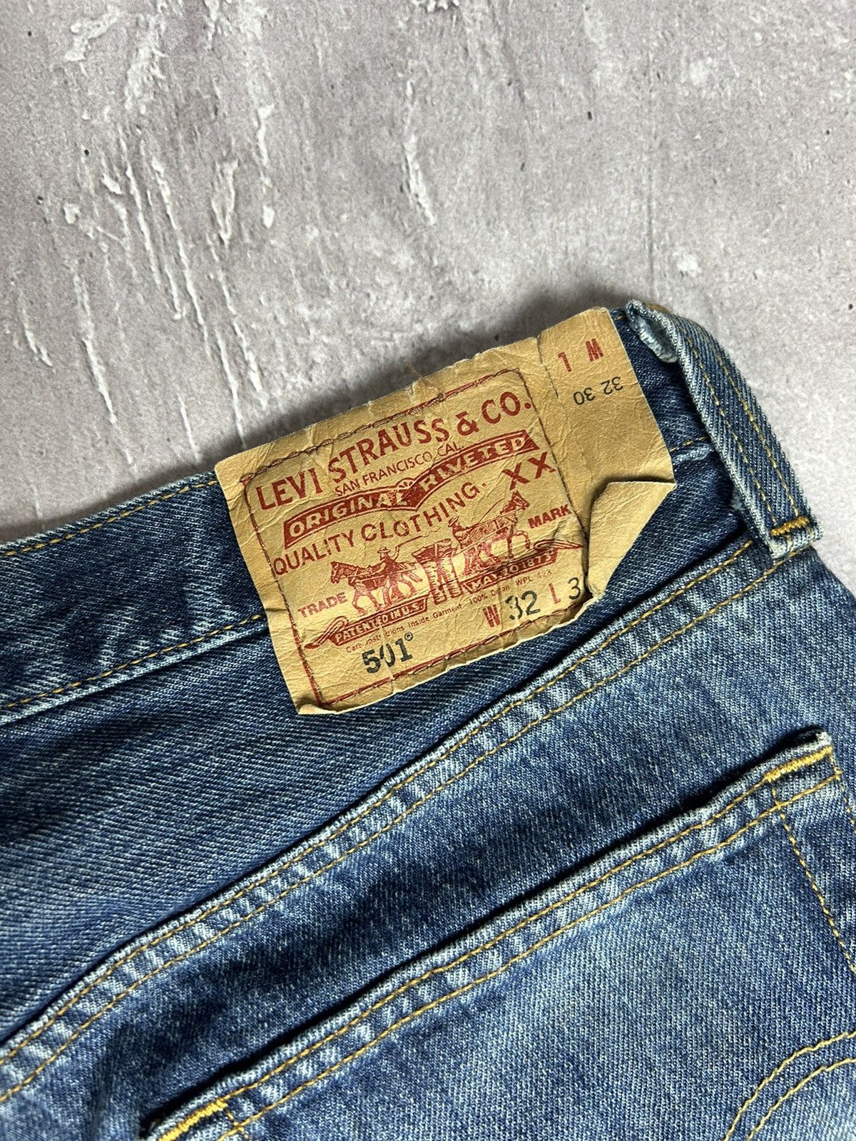 Levi's × Levi's Vintage Clothing × Vintage y2k Levis 501 Red Tab Jeans Vintage sz 32x30 90s RARE Size US 32 / EU 48 - 14 Thumbnail