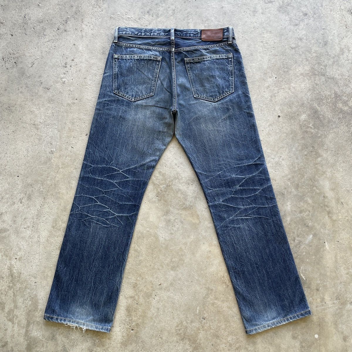 Japanese Brand Vintage Japanese Faded Distressed Jeans Denim Pants W34x30 Size US 34 / EU 50 - 2 Thumbnail