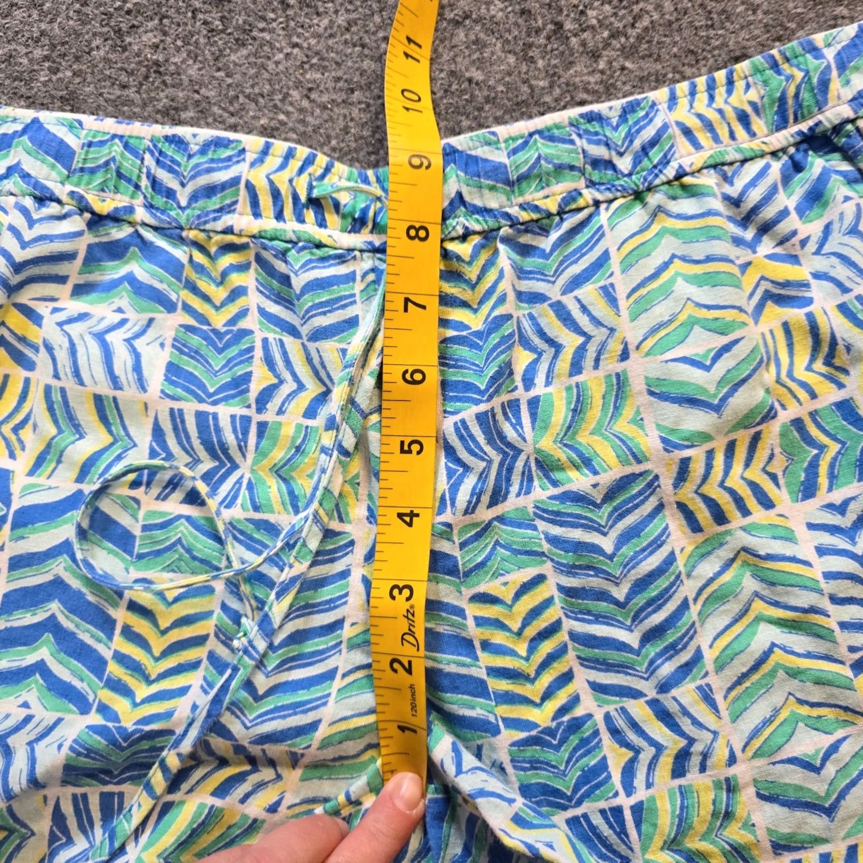 Vineyard Vines Vineyard Vines Shorts Womens Size Small Blue Linen Blend 3 Inch Pull On Beachy Casual Geometric Pattern Shirt Womens Size 28" / US 6 / IT 42 - 5 Thumbnail