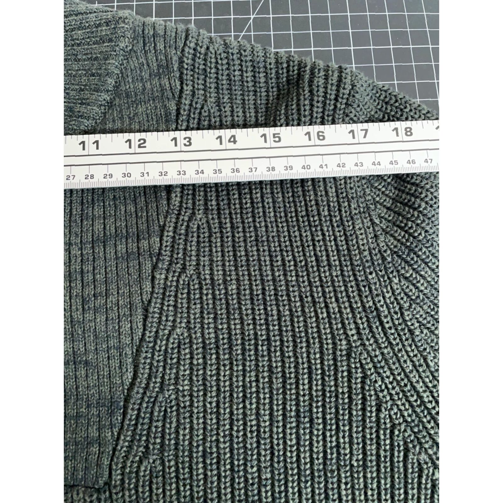 Eddie Bauer VINTAGE Eddie Bauer Men’s Large Green Henley Sweater Shirt? Size US L / EU 52-54 / 3 - 7 Thumbnail