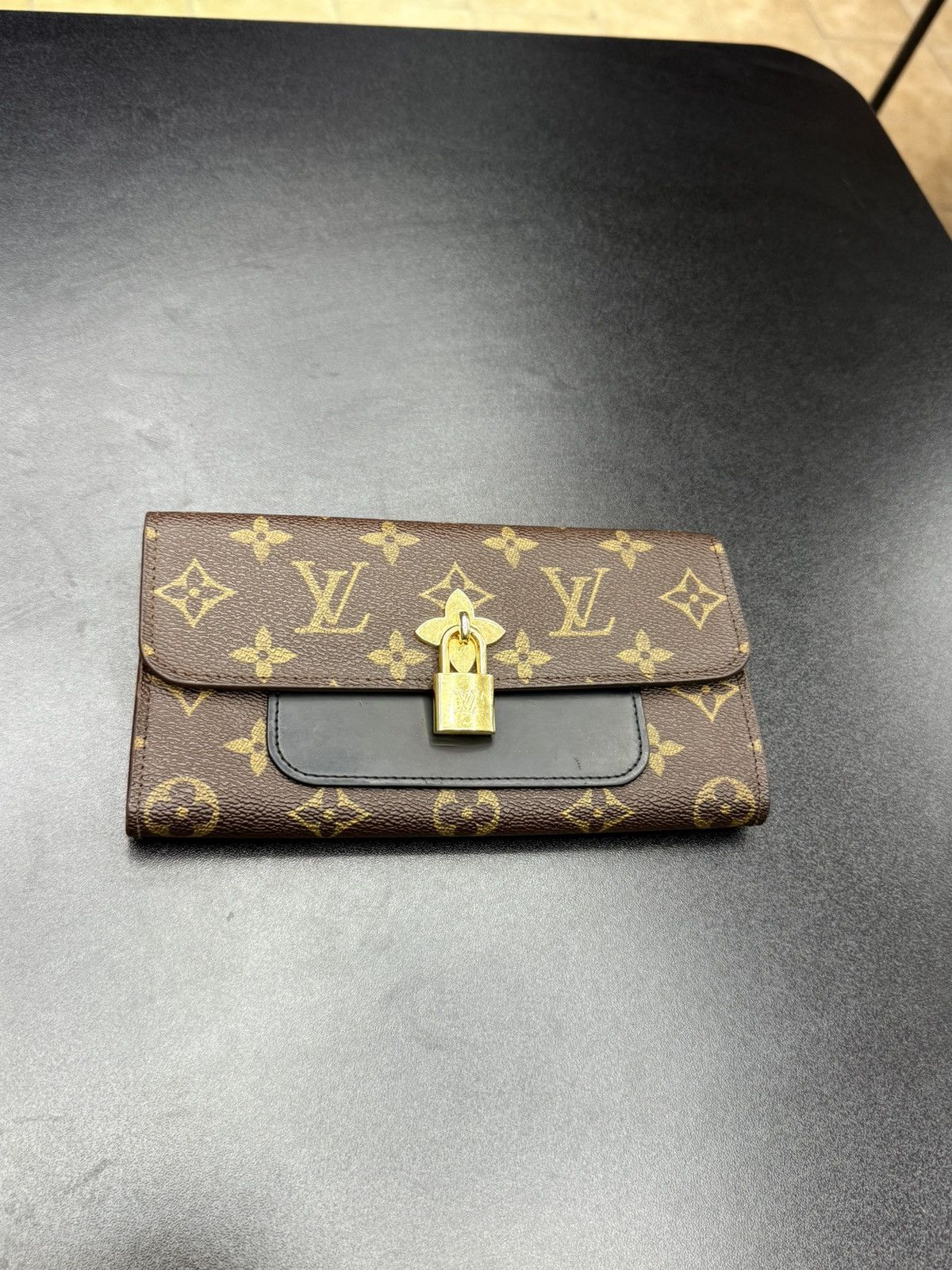 Louis Vuitton Louis Vuitton Monogram Brown Flap Wallet Clutch Gold Lock Size ONE SIZE - 7 Thumbnail