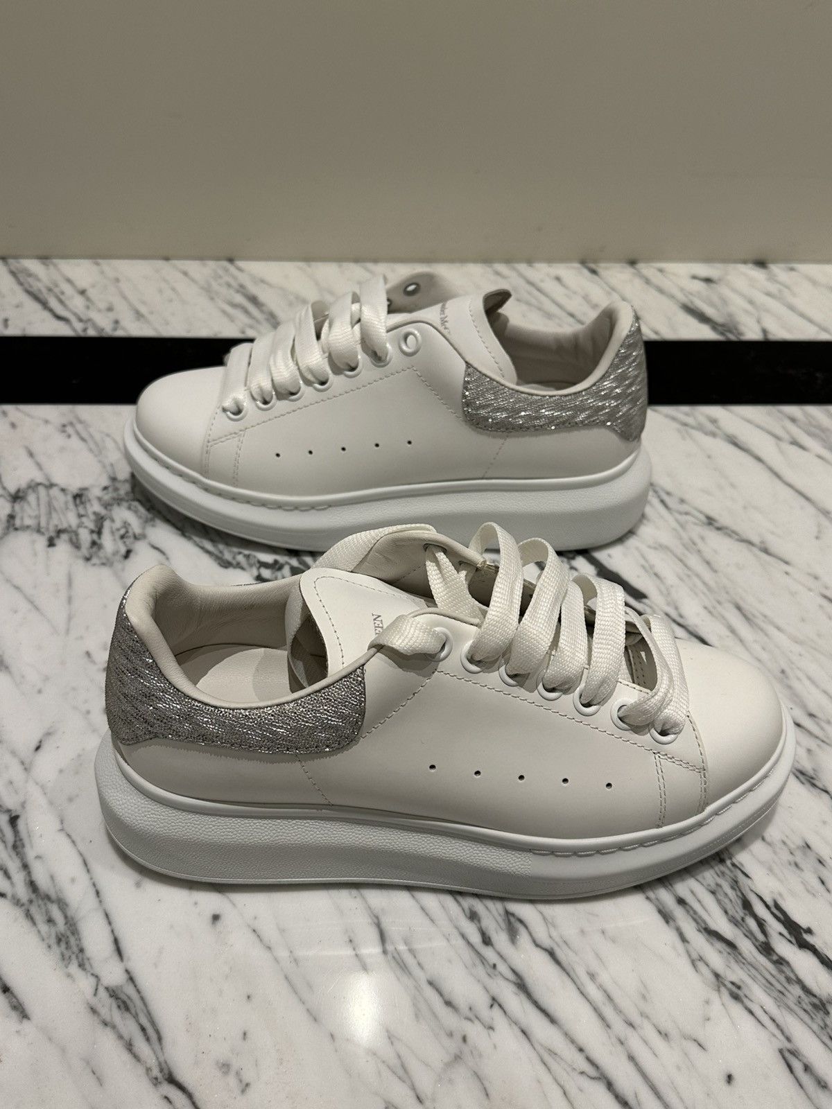 Alexander McQueen Alexander McQueen White Sneakers Size US 8 / IT 38 - 2 Thumbnail