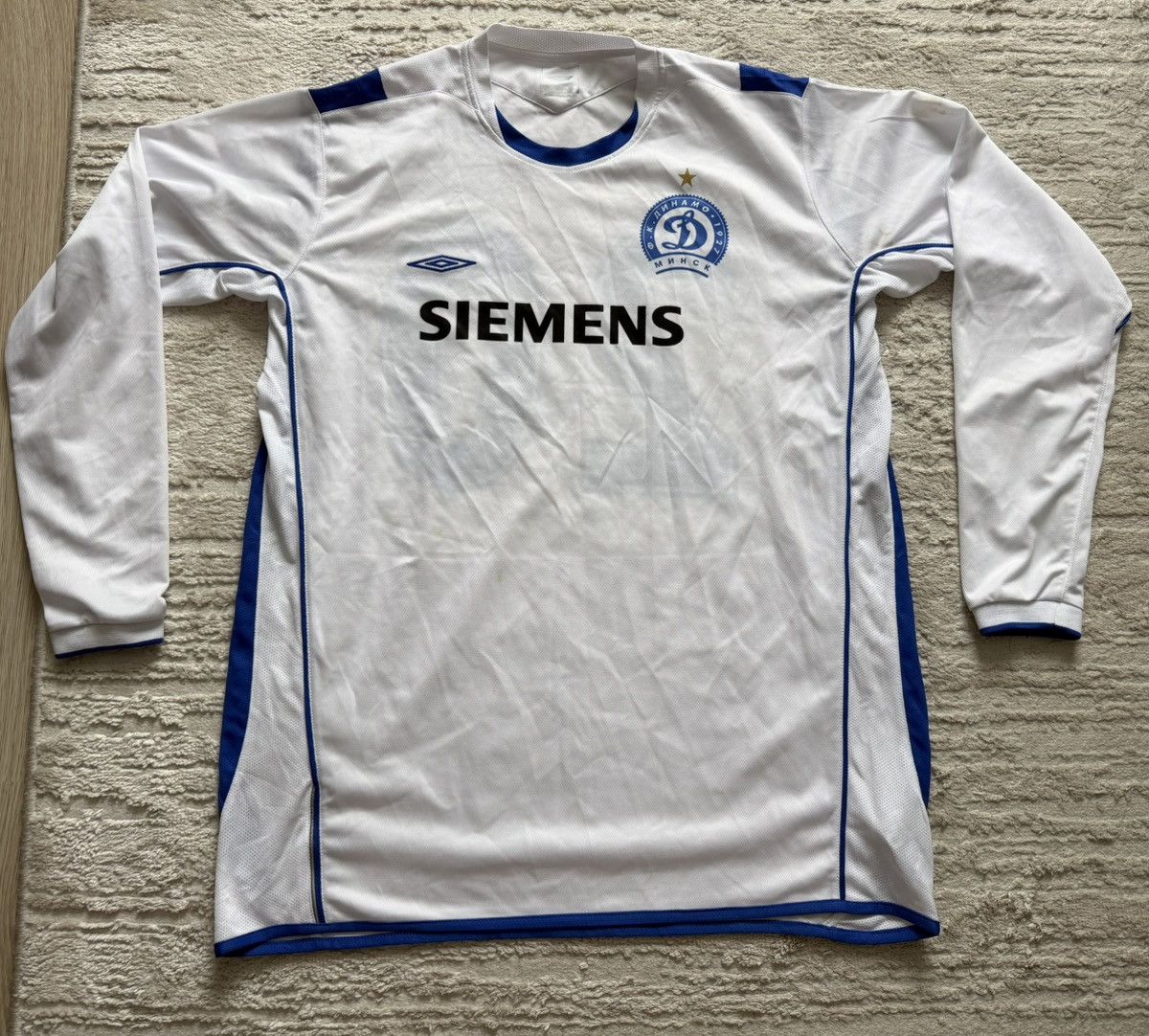 Umbro FC Dynamo Minsk (Belarus) 2005 Umbro Size US XL / EU 56 / 4 - 1 Thumbnail