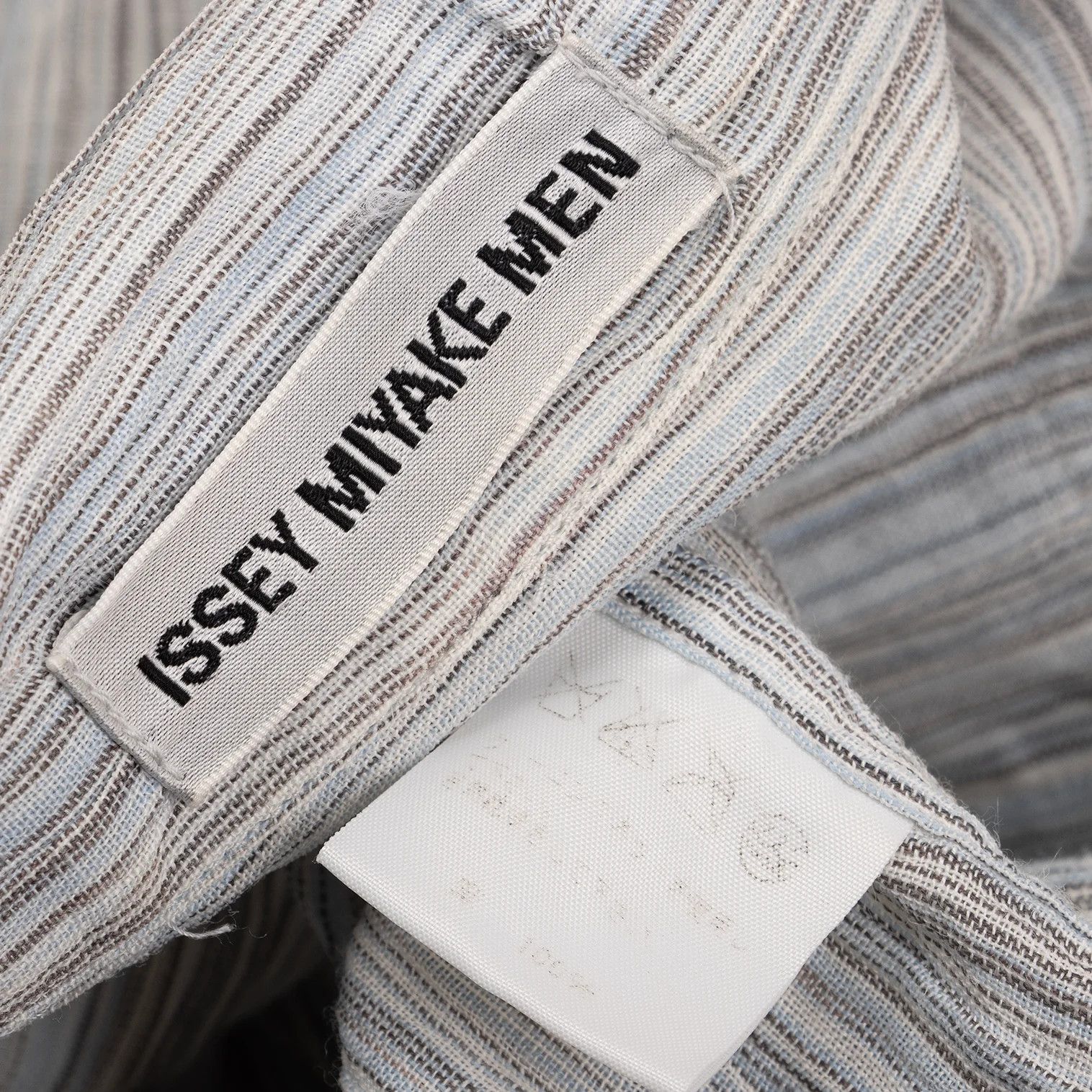 Issey Miyake Linen Striped Open Collar Shirt in Light Blue, Black, White Size US L / EU 52-54 / 3 - 18 Thumbnail
