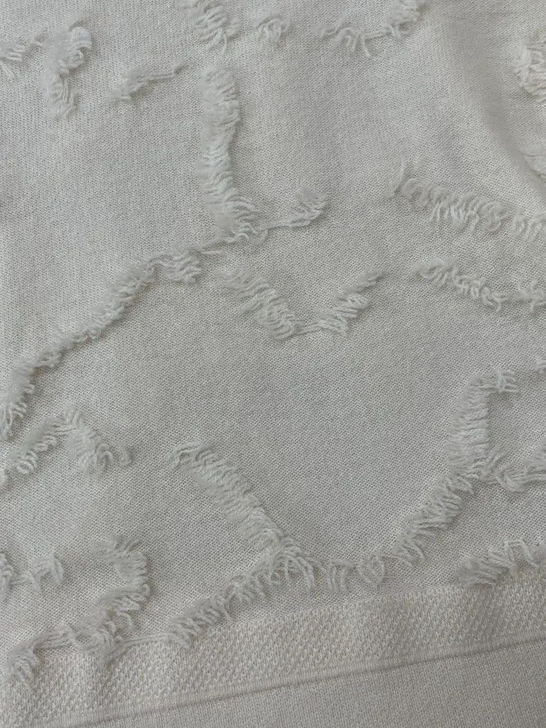 Dior Dior Beige three-dimensional feather cashmere sweater Size XS / US 0-2 / IT 36-38 - 2 Thumbnail