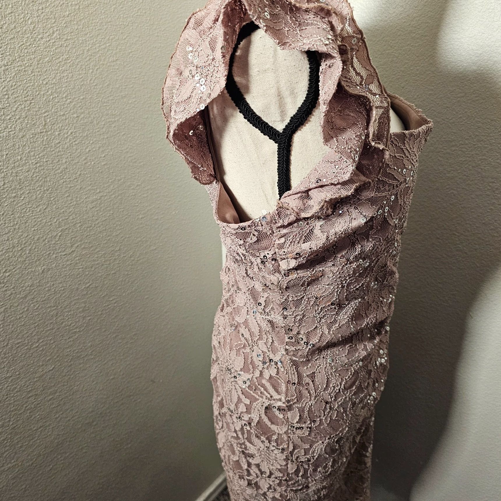 Vintage Jump Apparel One Shoulder Dress Women Sequin BeigBeige Metallic Cocktail and Party Dress Knee Length Juniors 13/14 Size XL / US 12-14 / IT 48-50 - 4 Thumbnail