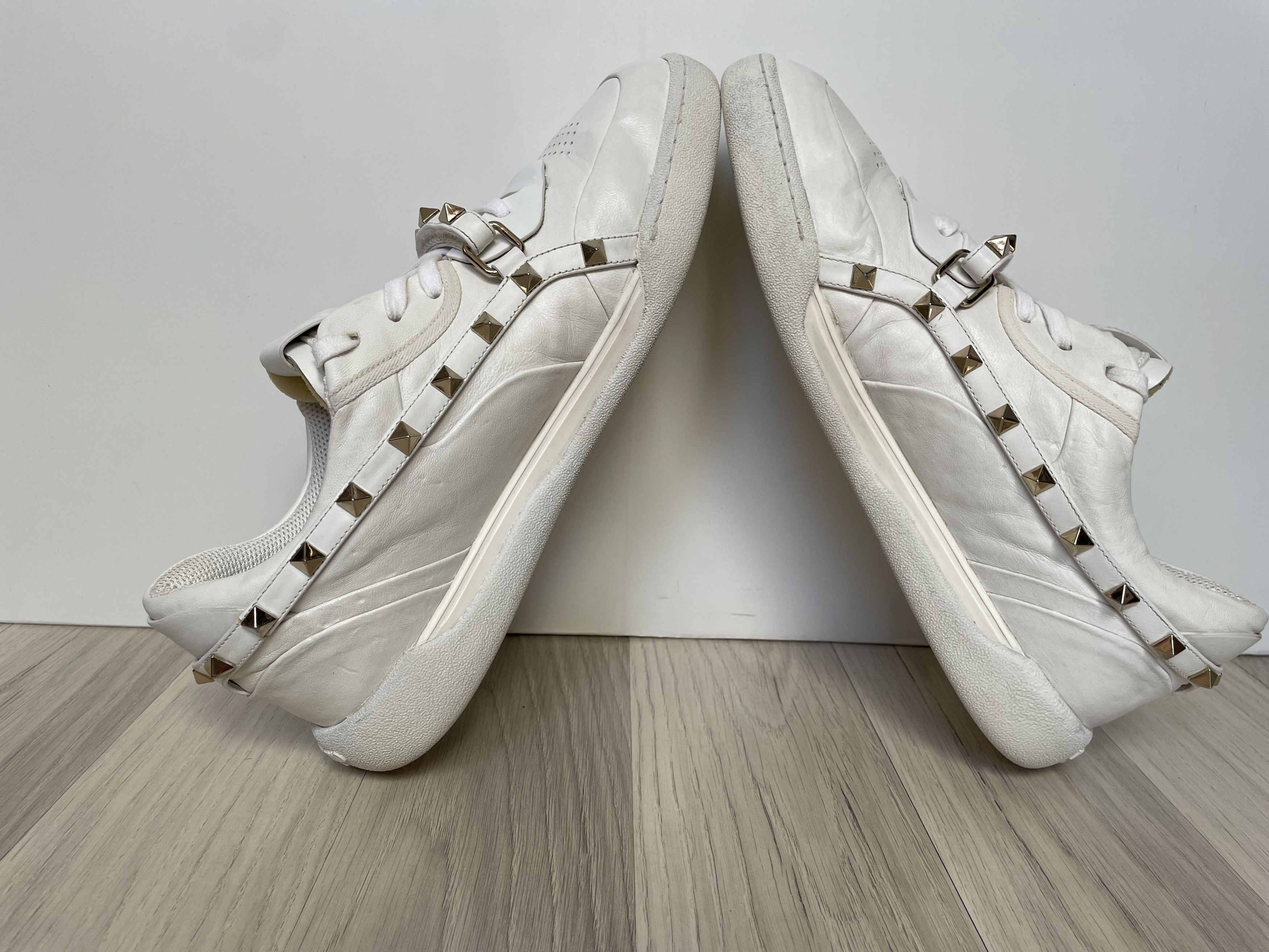Valentino Valentino Garavani leather studs sneakers Size US 11 / IT 41 - 5 Thumbnail