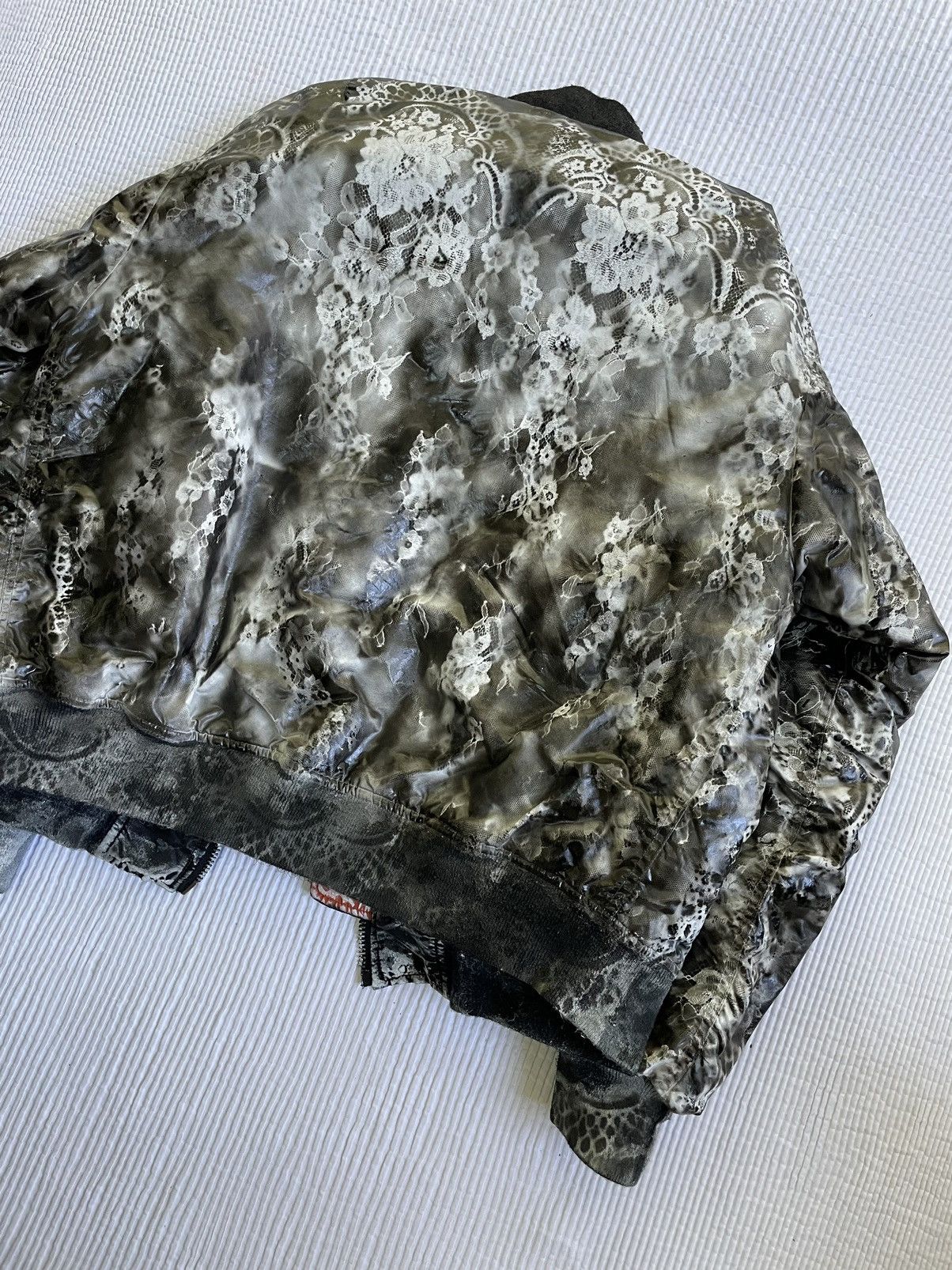 Handmade MA-1 Bomber in Floral Nior Size US XL / EU 56 / 4 - 8 Thumbnail