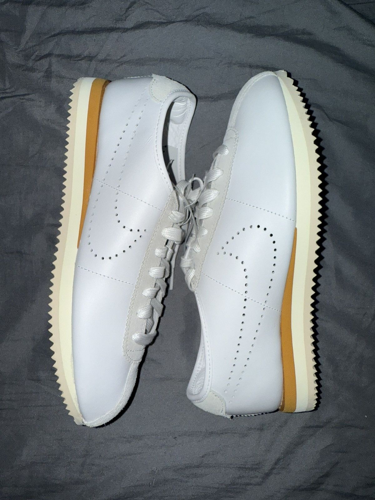Nike Nike Cortez LT white/gold Size US 9.5 / IT 39.5 - 1 Thumbnail