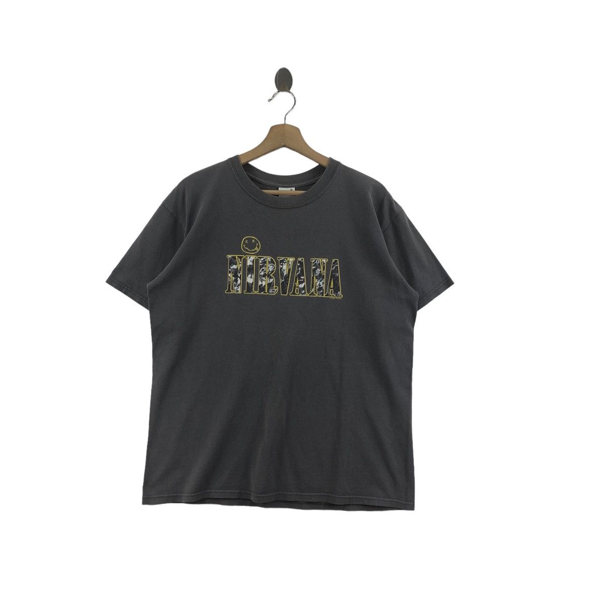 Nirvana × Vintage Pick!! Vtg 1997 NIRVANA KURT COBAINE Faded Top Tee Tshirt Size US L / EU 52-54 / 3 - 1 Thumbnail