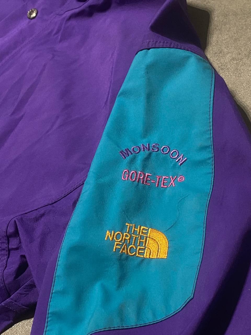 The North Face × Vintage Vintage The North Face Gore Tex Nylon Jacket Size US L / EU 52-54 / 3 - 3 Thumbnail