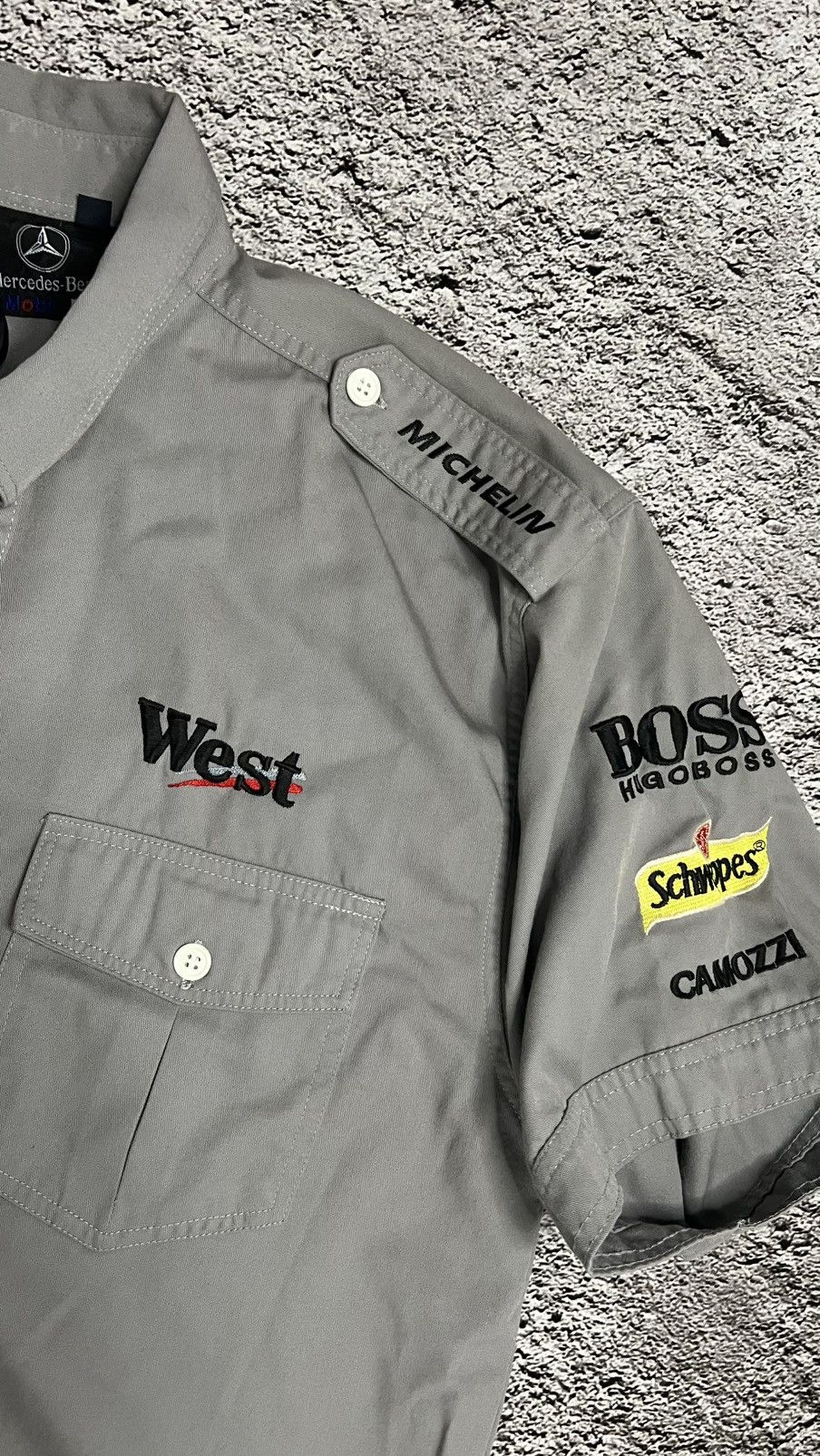 Formula 1 × Mercedes-Benz Formula uno Mercedes Benz west F1 button up shirt Size US XL / EU 56 / 4 - 5 Thumbnail