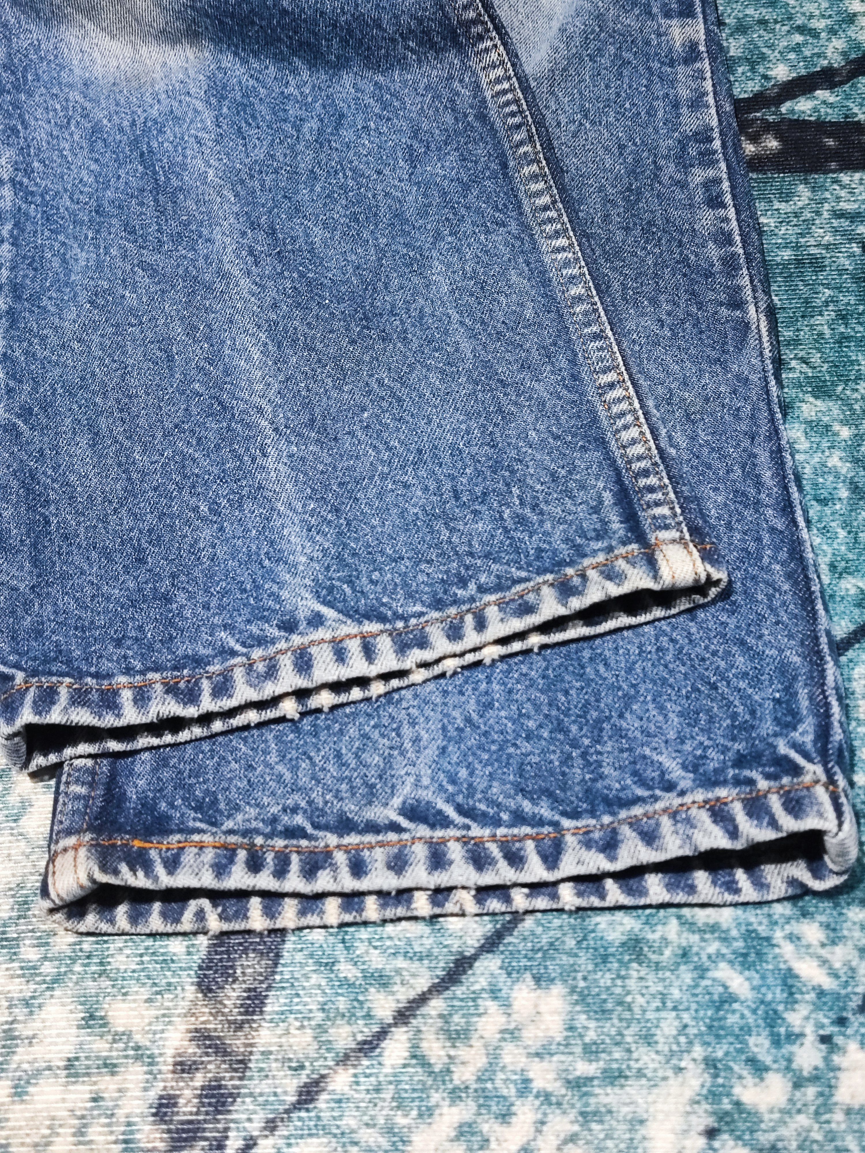 Levi's Vintage 90's Levis 517 Distressed Denim Flare BootCut Jeans Size US 33 - 12 Thumbnail