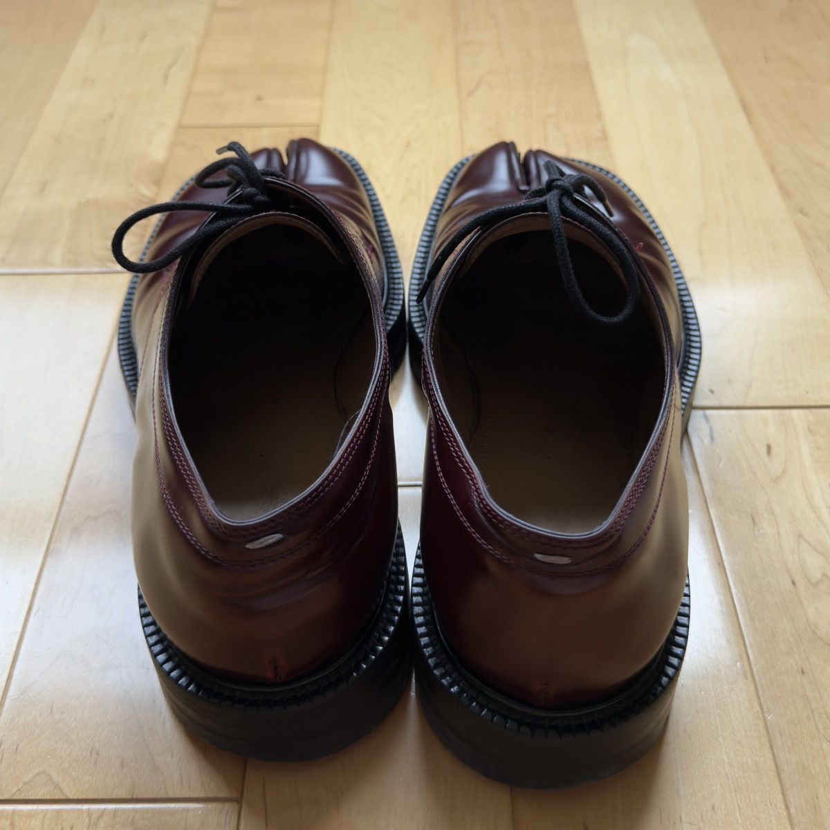 Maison Margiela Maison Margiela Tabi Derby Oxblood Size US 11 / EU 44 - 3 Thumbnail