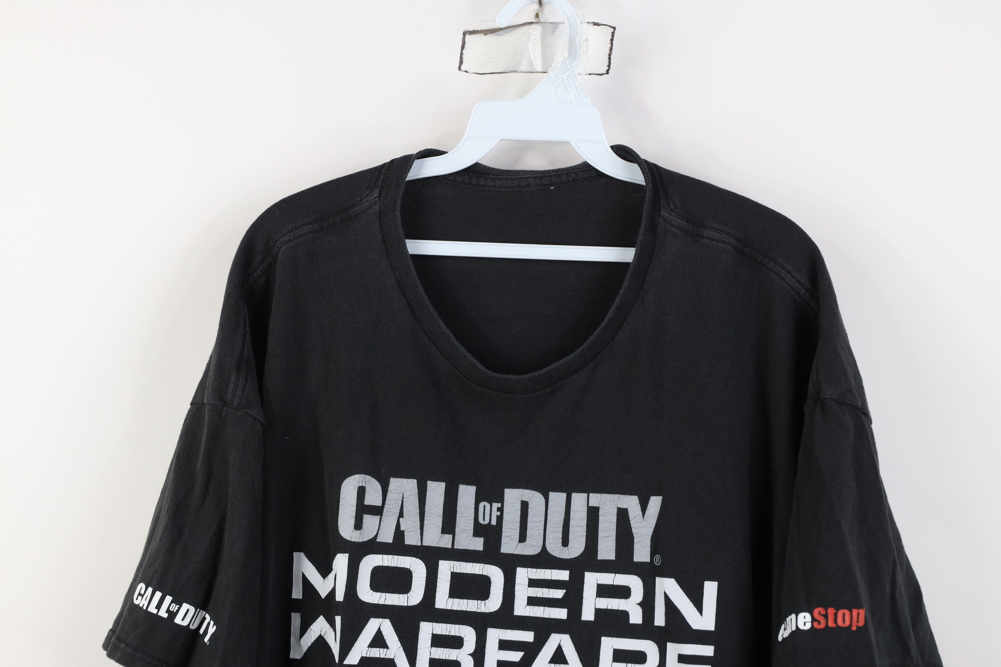Vintage Vintage Game Stop Call of Duty Modern Warfare Game T-Shirt Size US XXL / EU 58 / 5 - 2 Thumbnail