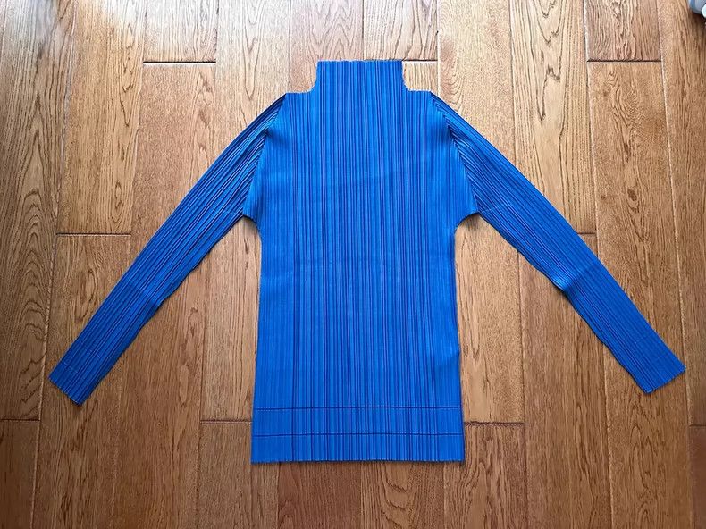 Issey Miyake Issey Miyake size:3 Blue pleated long sleeves Size S / US 4 / IT 40 - 1 Thumbnail