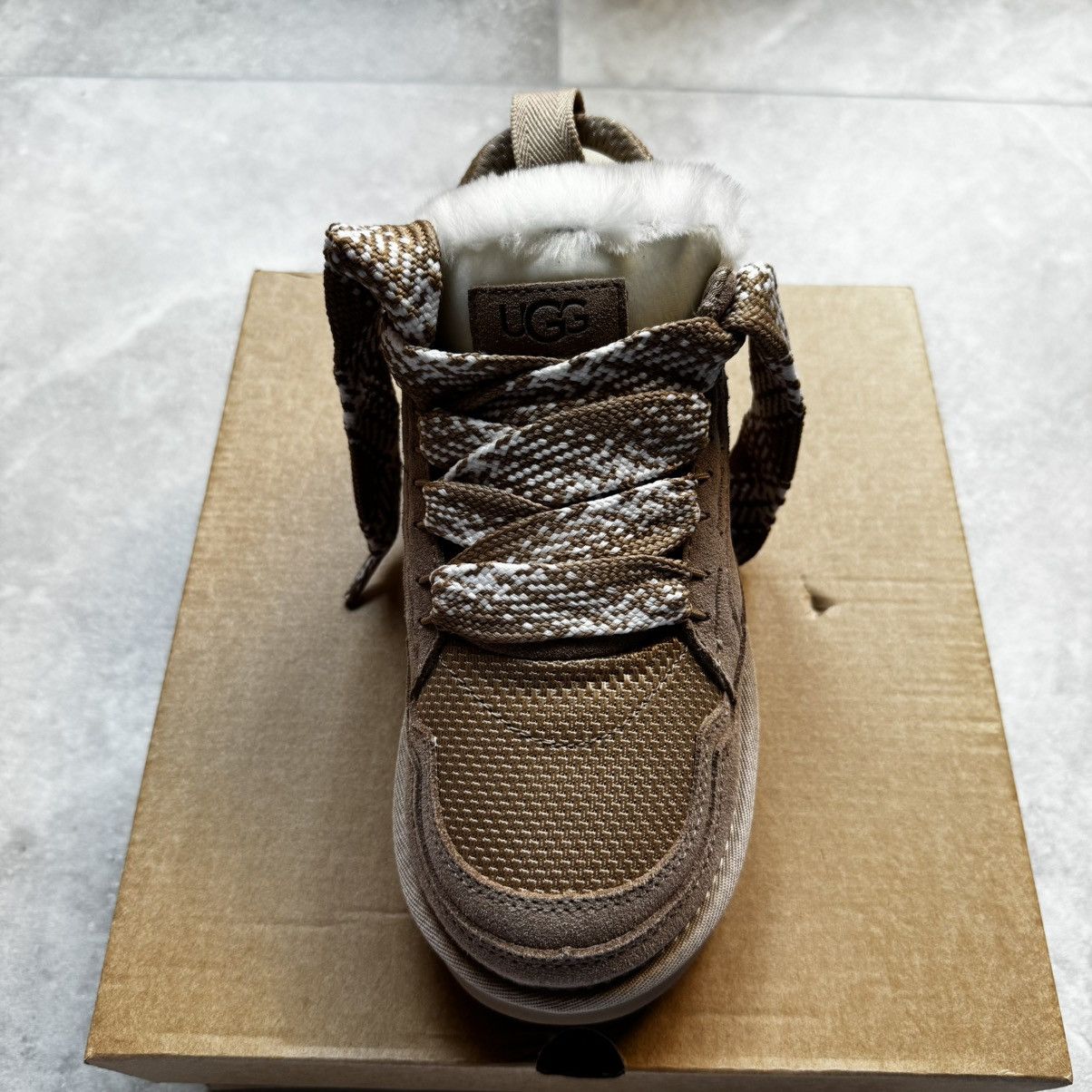 Ugg UGG Lowmel Sand Sneaker with Original Package EU 38/ US 7.5 Size US 8 / IT 38 - 2 Thumbnail