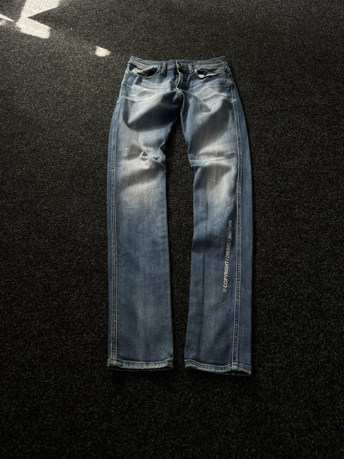 Diesel × Japanese Brand 🚨Diesel Washed Blue White Opium Punk Distressed COPYRIGHT Size 29" - 1 Thumbnail