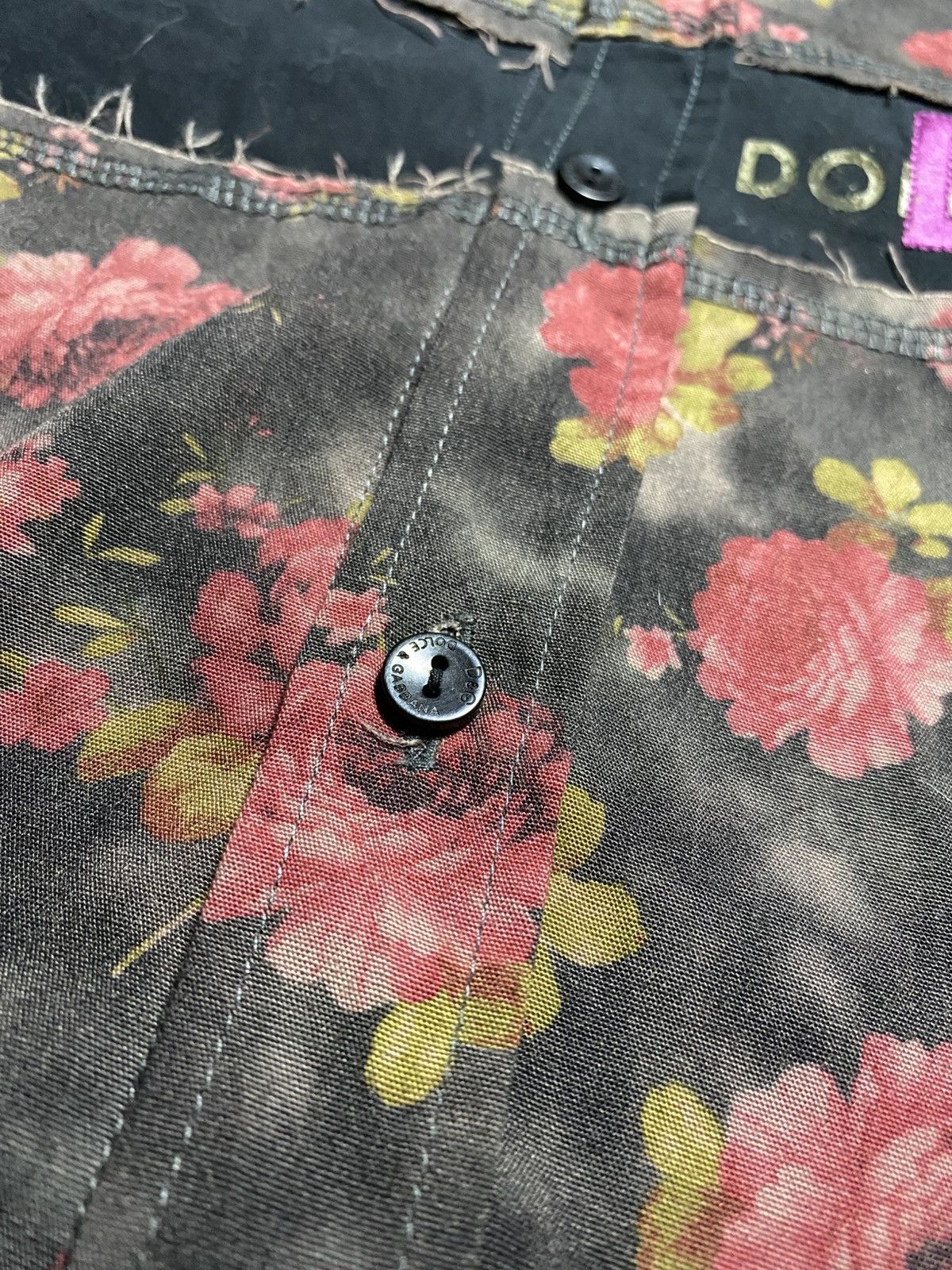 Dolce & Gabbana × Vintage Vintage Dolce & Gabbana floral y2k button up shirt Size M / US 6-8 / IT 42-44 - 12 Thumbnail