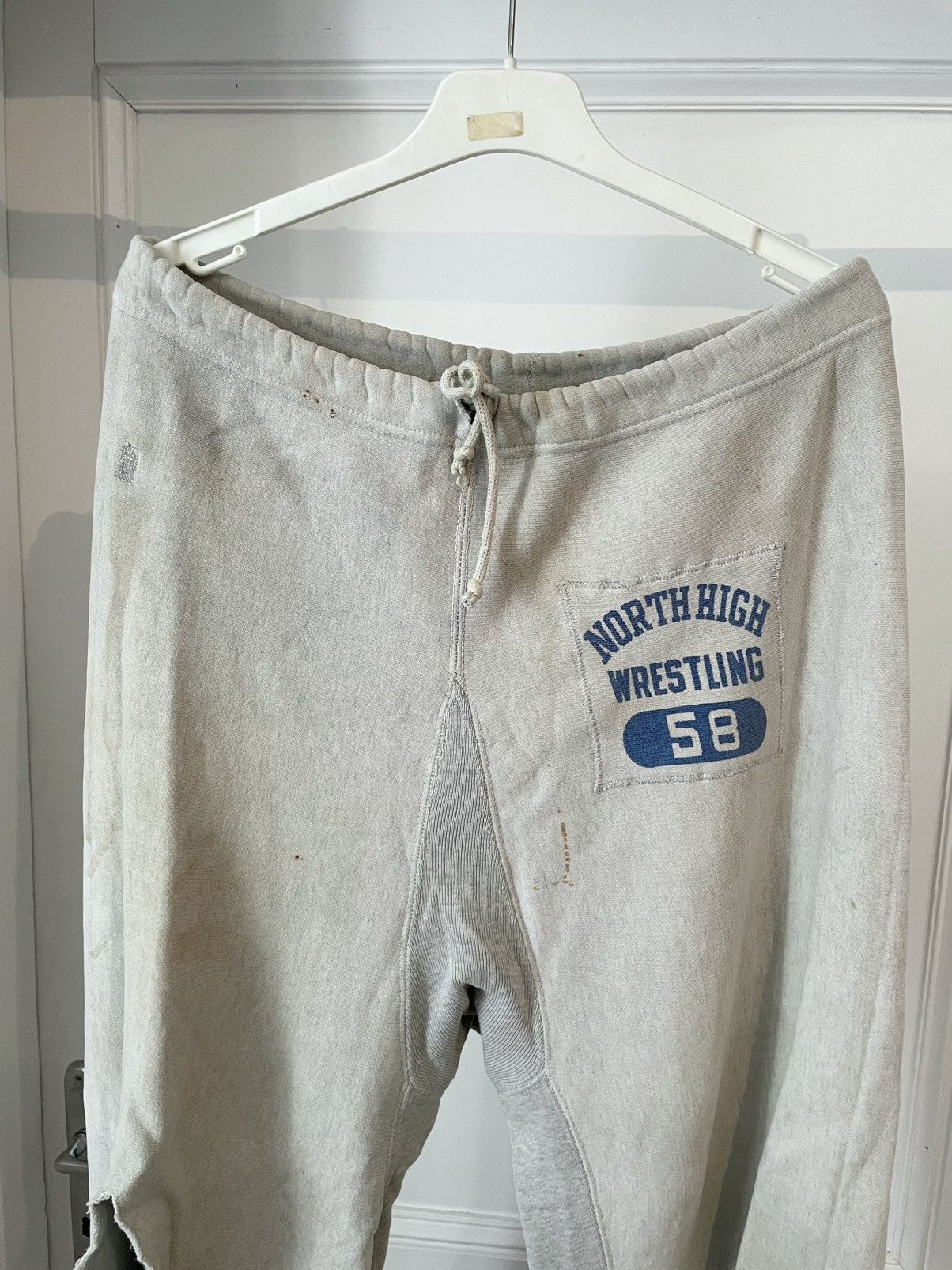 Champion Vintage Thrashed 70s Wrestling Sweatpants Distressed Size US 32 / EU 48 - 4 Thumbnail