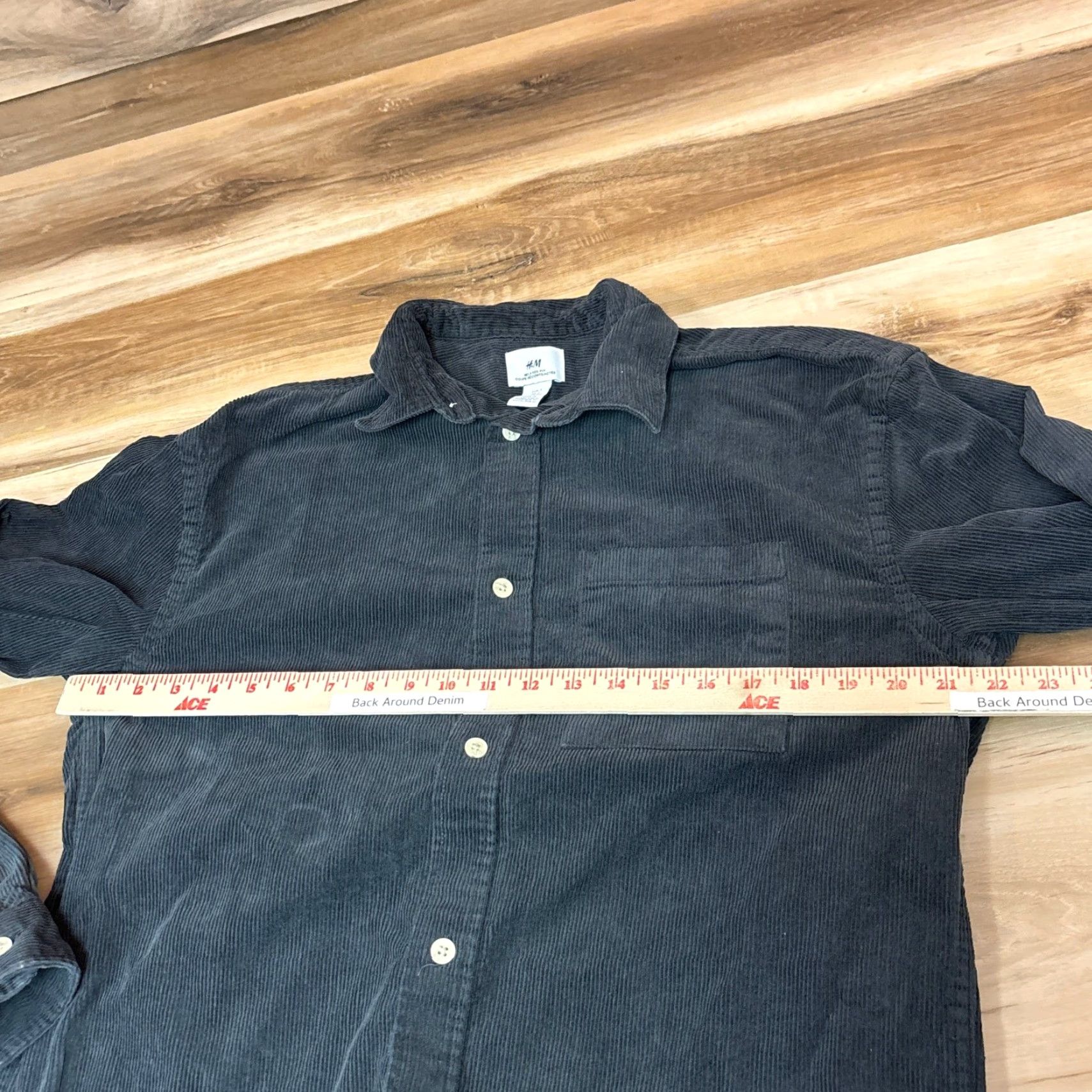 H&M H&M Corduroy Shirt Mens Small Relaxed Fit Gray Button Up Size US S / EU 44-46 / 1 - 6 Thumbnail