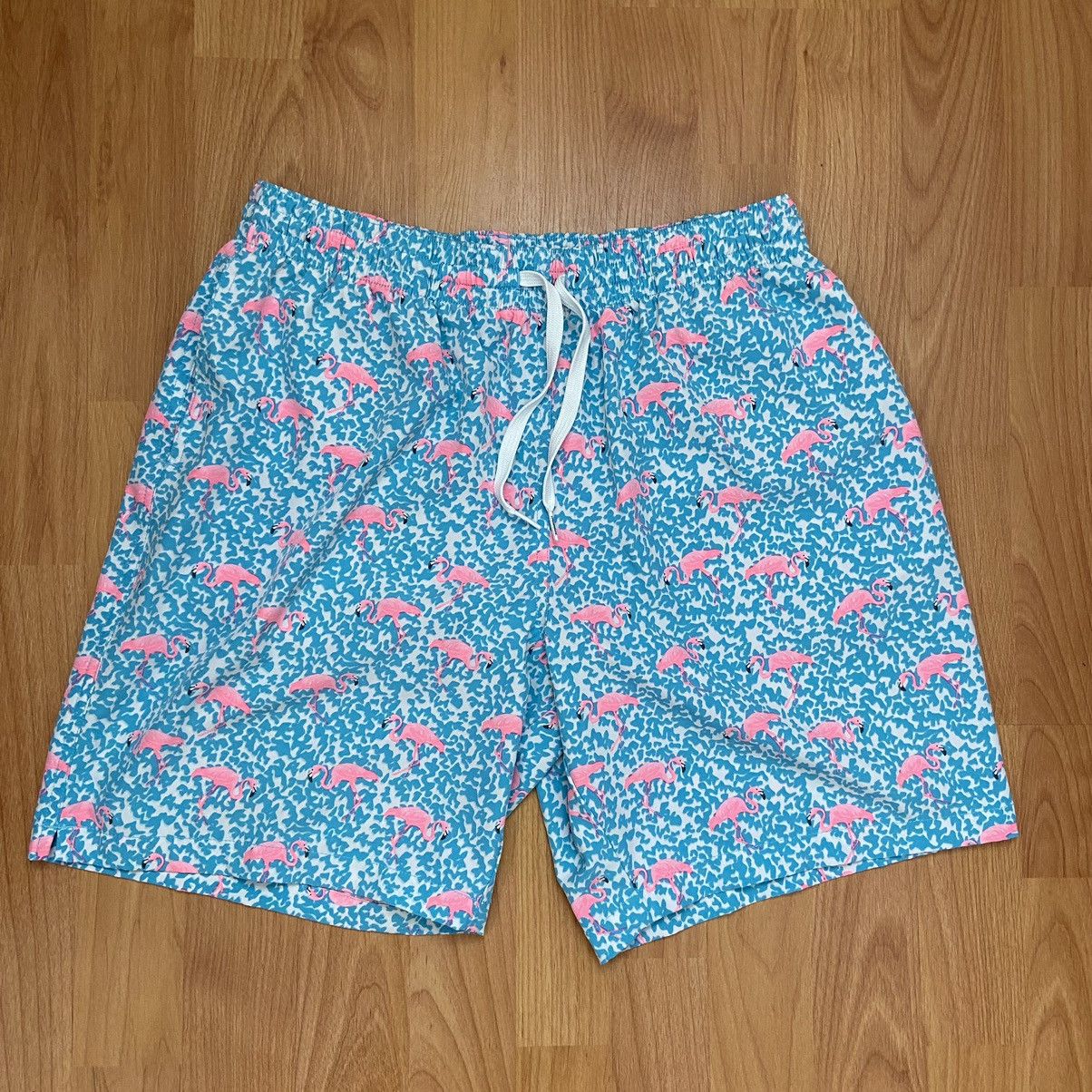 Chubbies Chubbies Flamingo Print Swim Trunks 7 in Inseam Size Large Grailed
