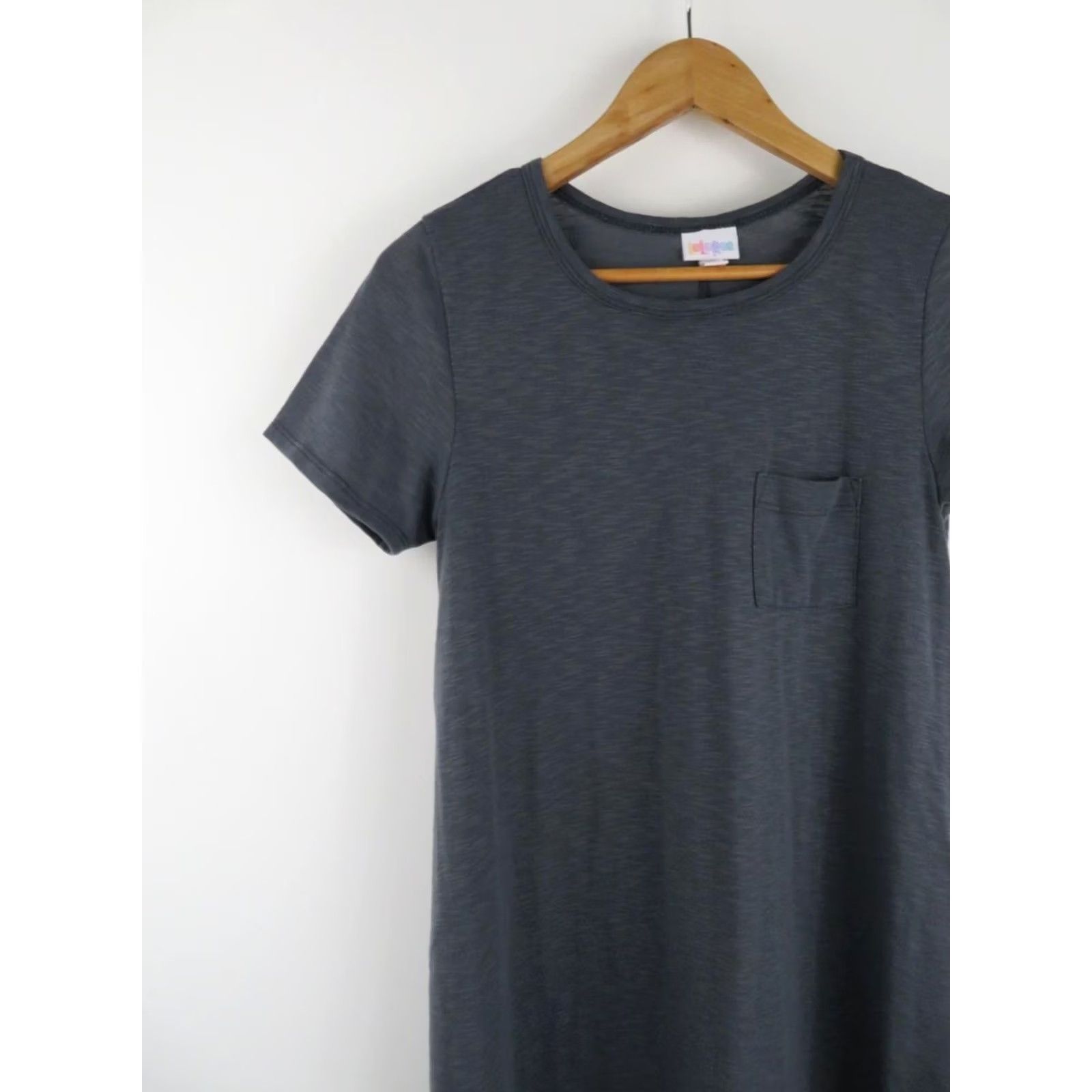 Vintage LULAROE Carly Dress 2XS Gray Solid Stretch High Low Swing Women’s Tee Dress Shor t Sleeve Casual Kn ee Length Size XXS / US 00 / IT 34 - 2 Thumbnail