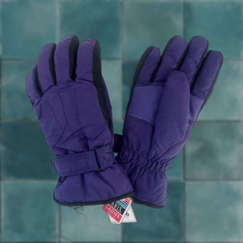 Vintage VINTAGE waterproof winter gloves Womens size S-M Deadstock NWT 90s Paris Accessories Purple & Black Nylon Waterproof Glove Womens 90s Winter Size ONE SIZE - 1 Thumbnail