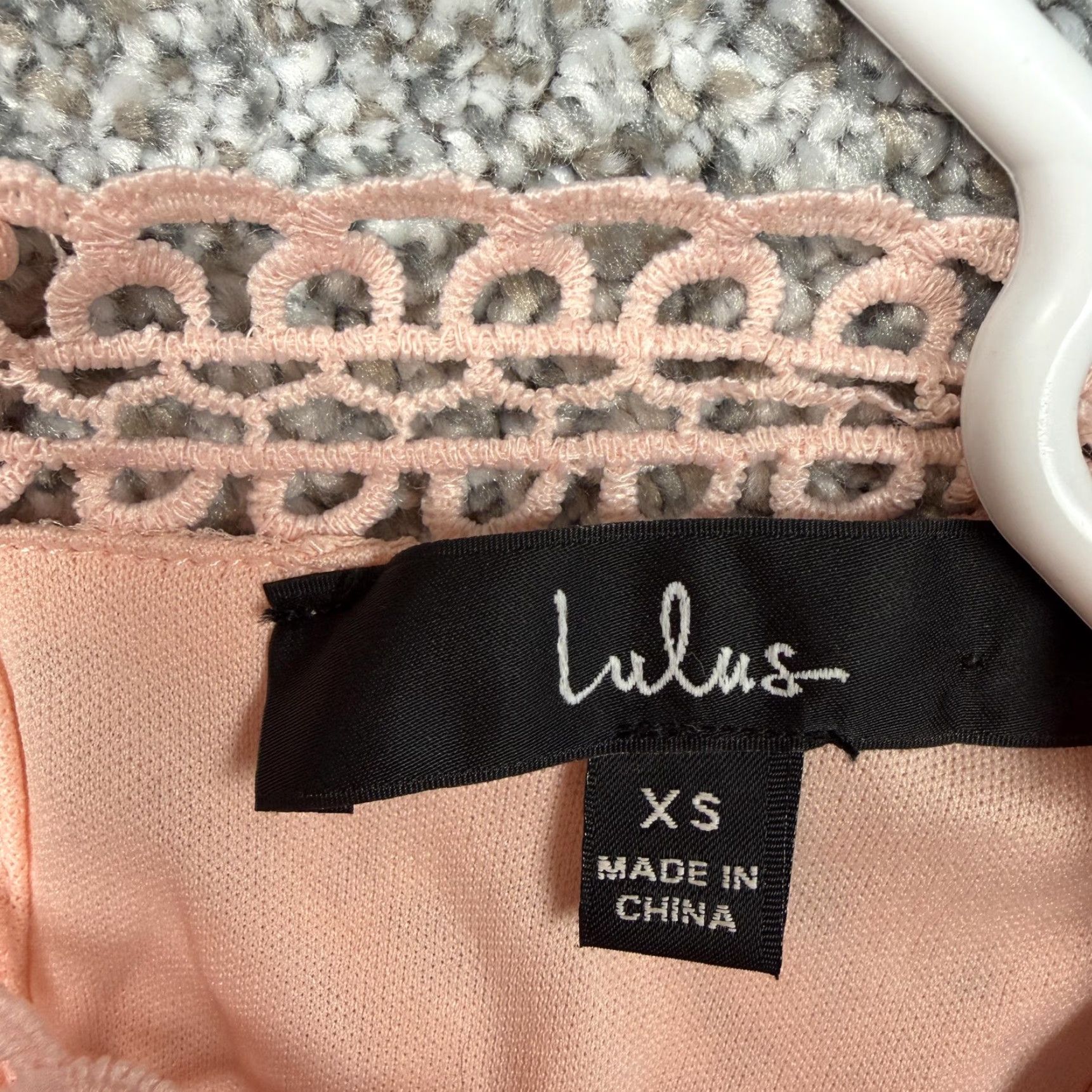Lulus Lulus Dress XS Peach Lace Romantic Feminine Wedding Guest Cocktail Bridal Shower Size XS / US 0-2 / IT 36-38 - 4 Thumbnail