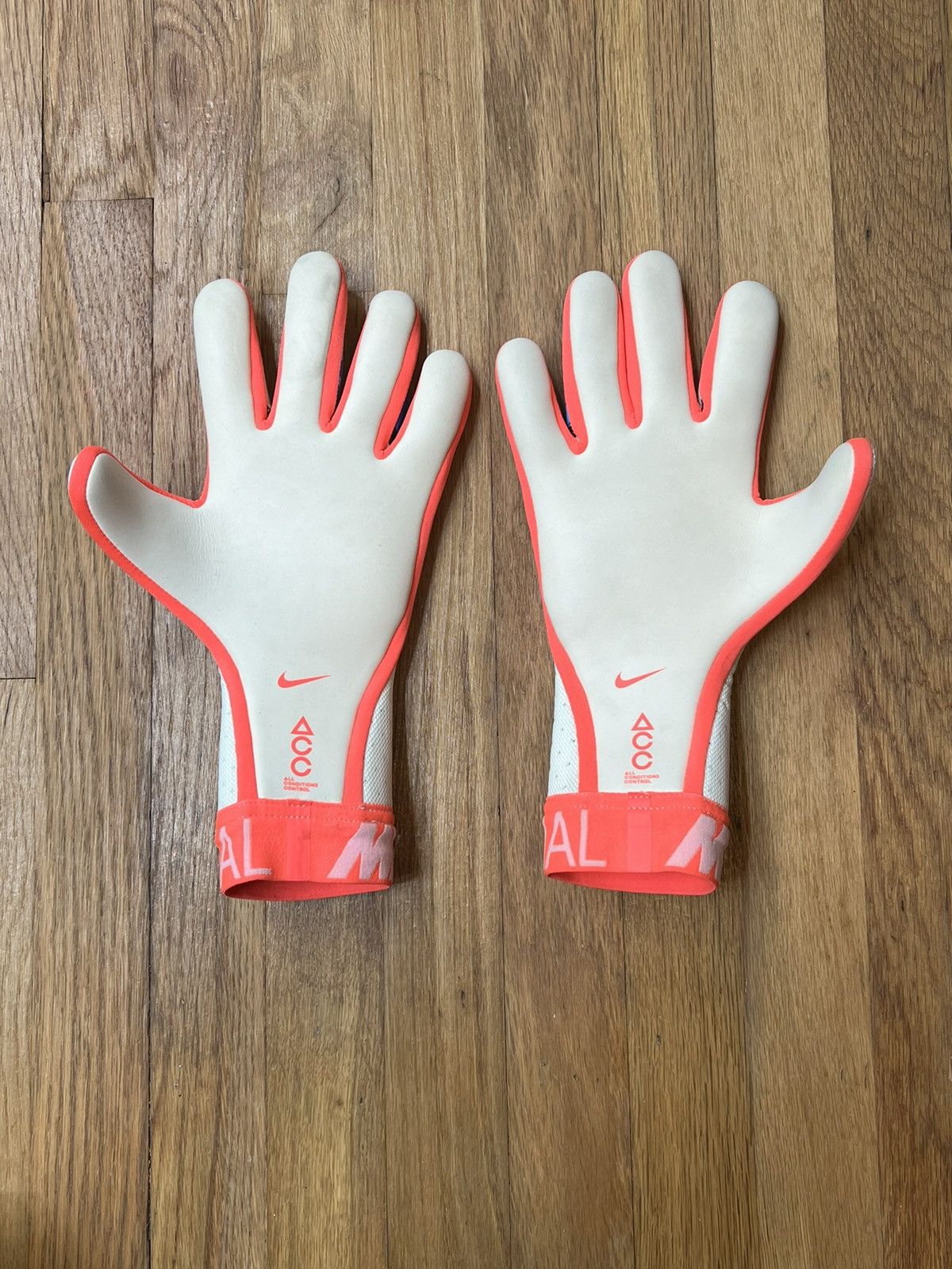 Nike Nike Goalkeeper Gloves Sz 10 Mercurial Touch Elite ACC Size ONE SIZE - 2 Thumbnail