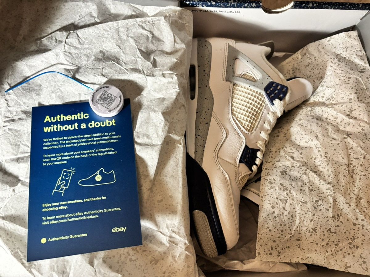 Jordan Brand Midnight Navy Air Jordan 4 Size US 10.5 / EU 43-44 - 9 Thumbnail