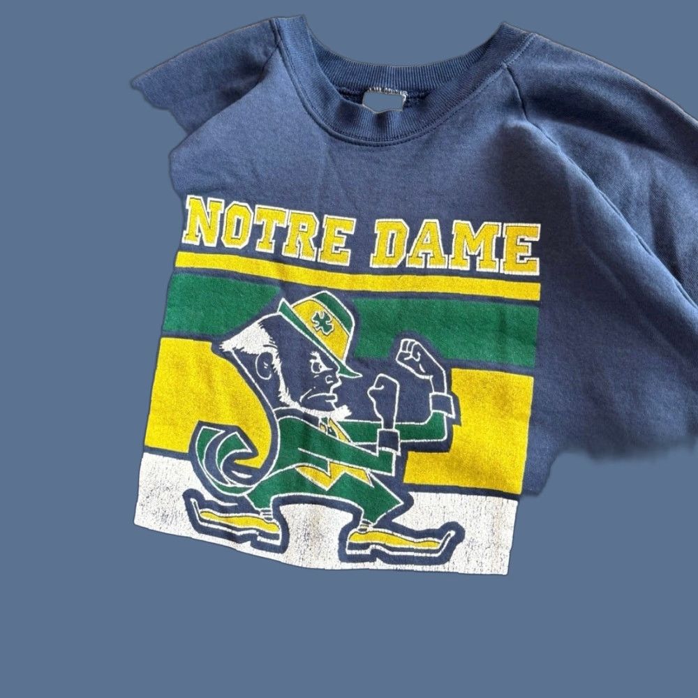 Fruit Of The Loom VINTAGE Notre Dame Fightin’ Irish Crewneck Sweatshirt Mens L Blue 90s College Sports University Sweatshirt Pullover Crew Neck Size US L / EU 52-54 / 3 - 1 Thumbnail